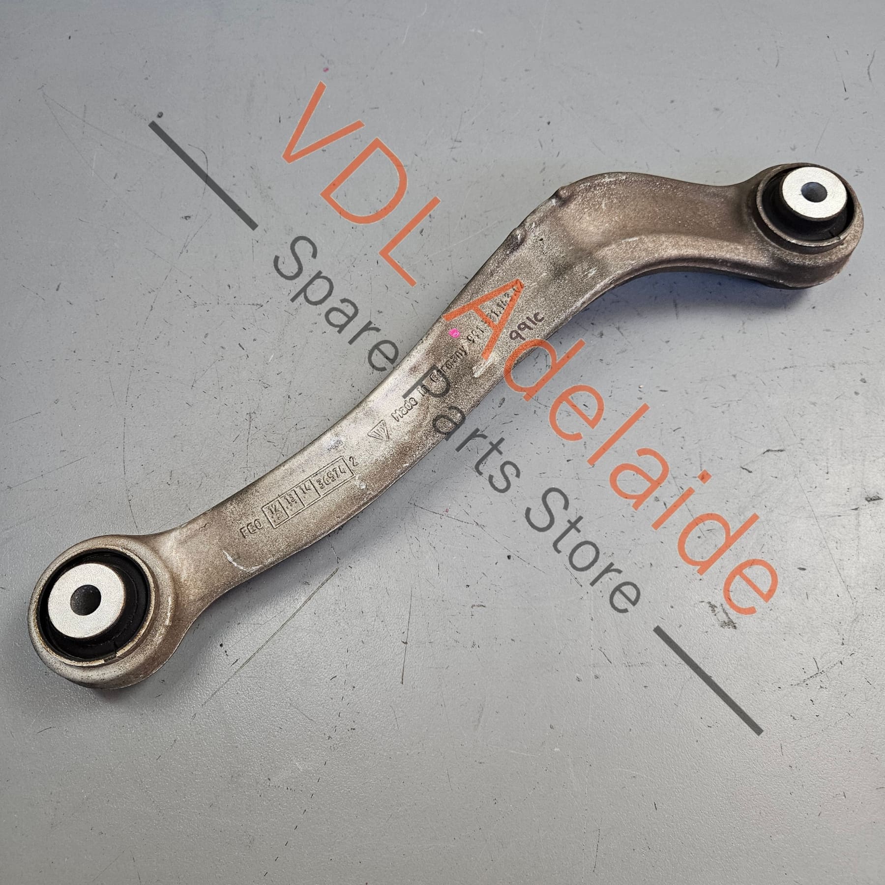 Porsche 911 Rear Left Lower Suspension Wishbone Control Arm 99133114302 99133104303
