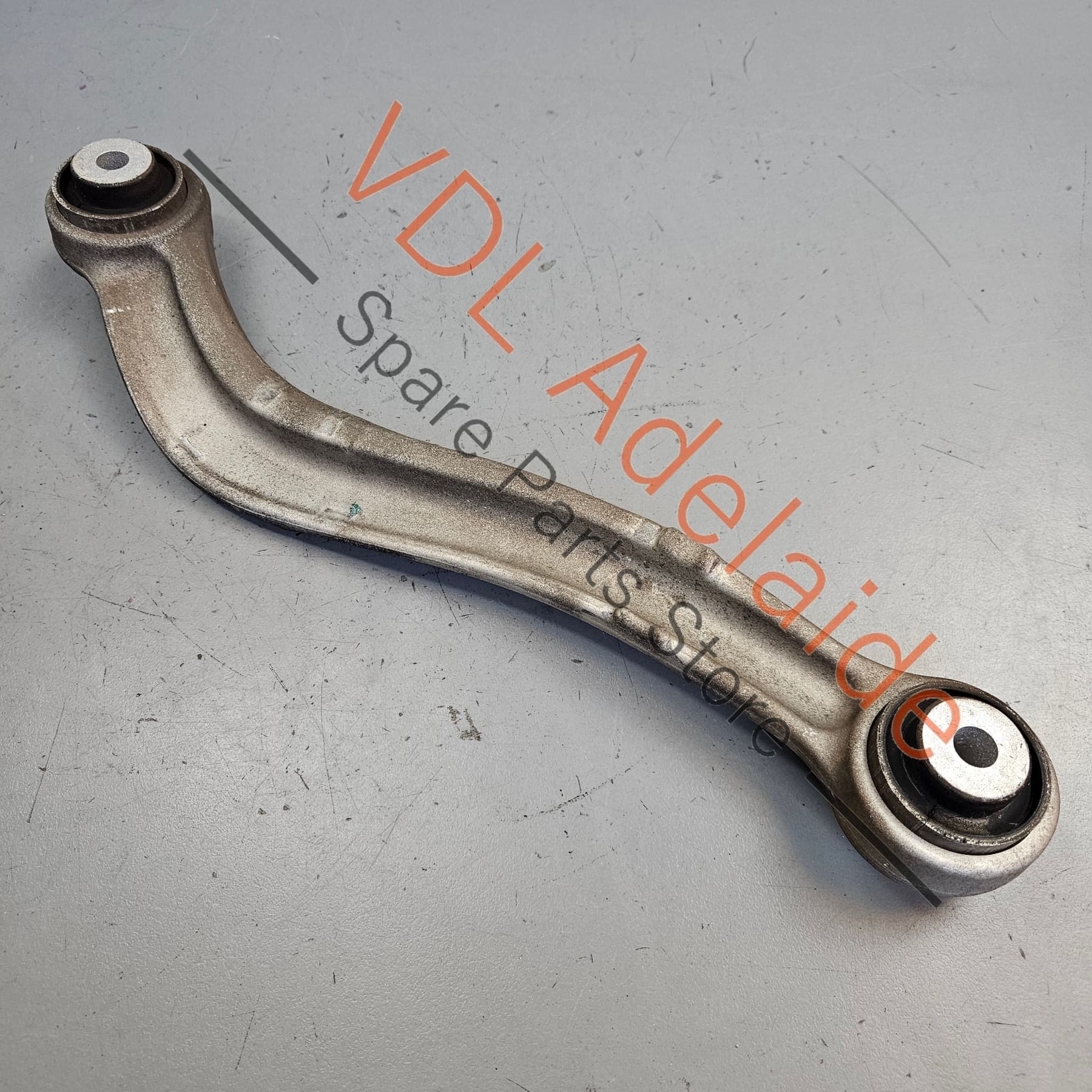 Porsche 911 Rear Right Lower Suspension Wishbone Control Arm 99133114402 99133104403