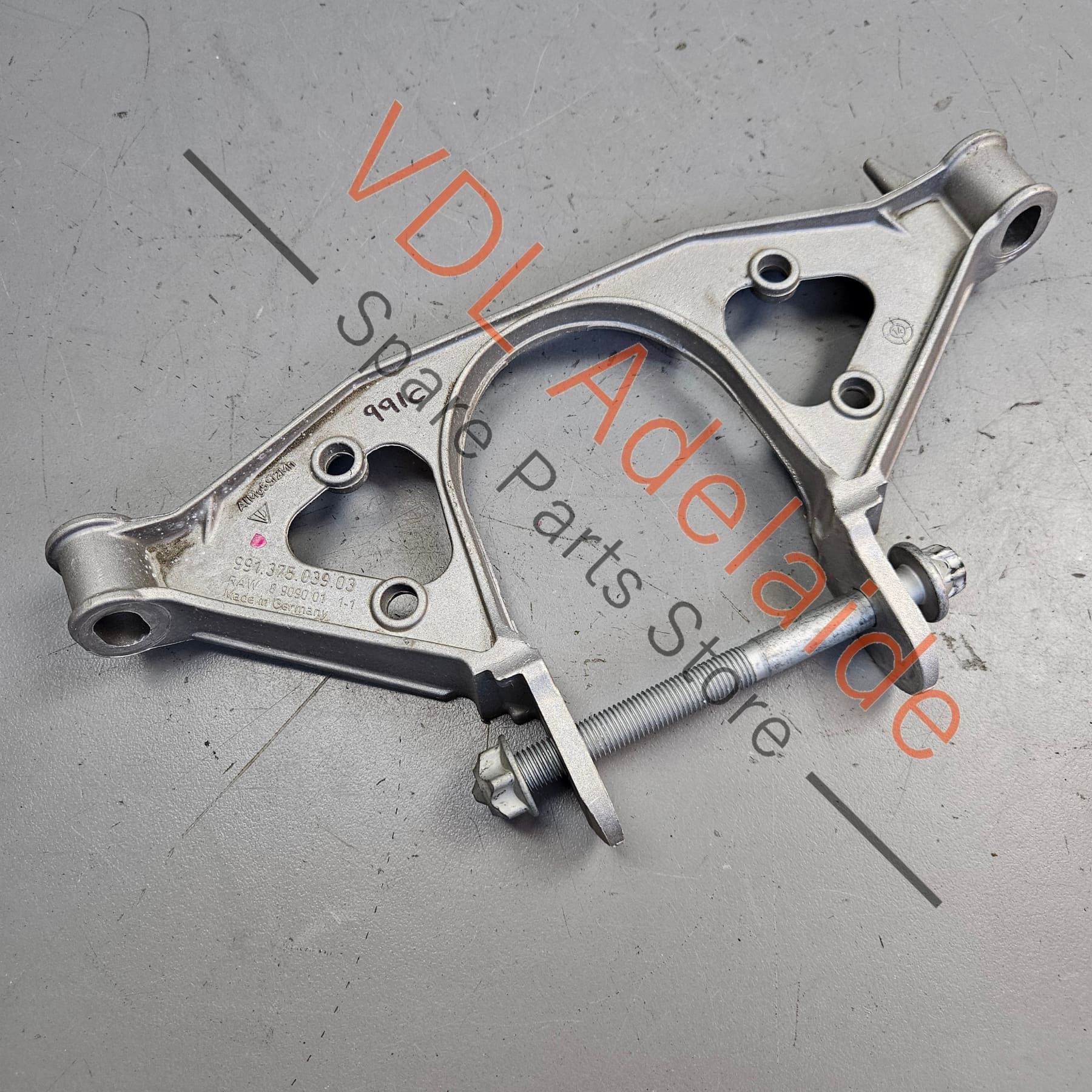Porsche 911 Transmission Carrier Bracket Mount Aluminium 99137503904