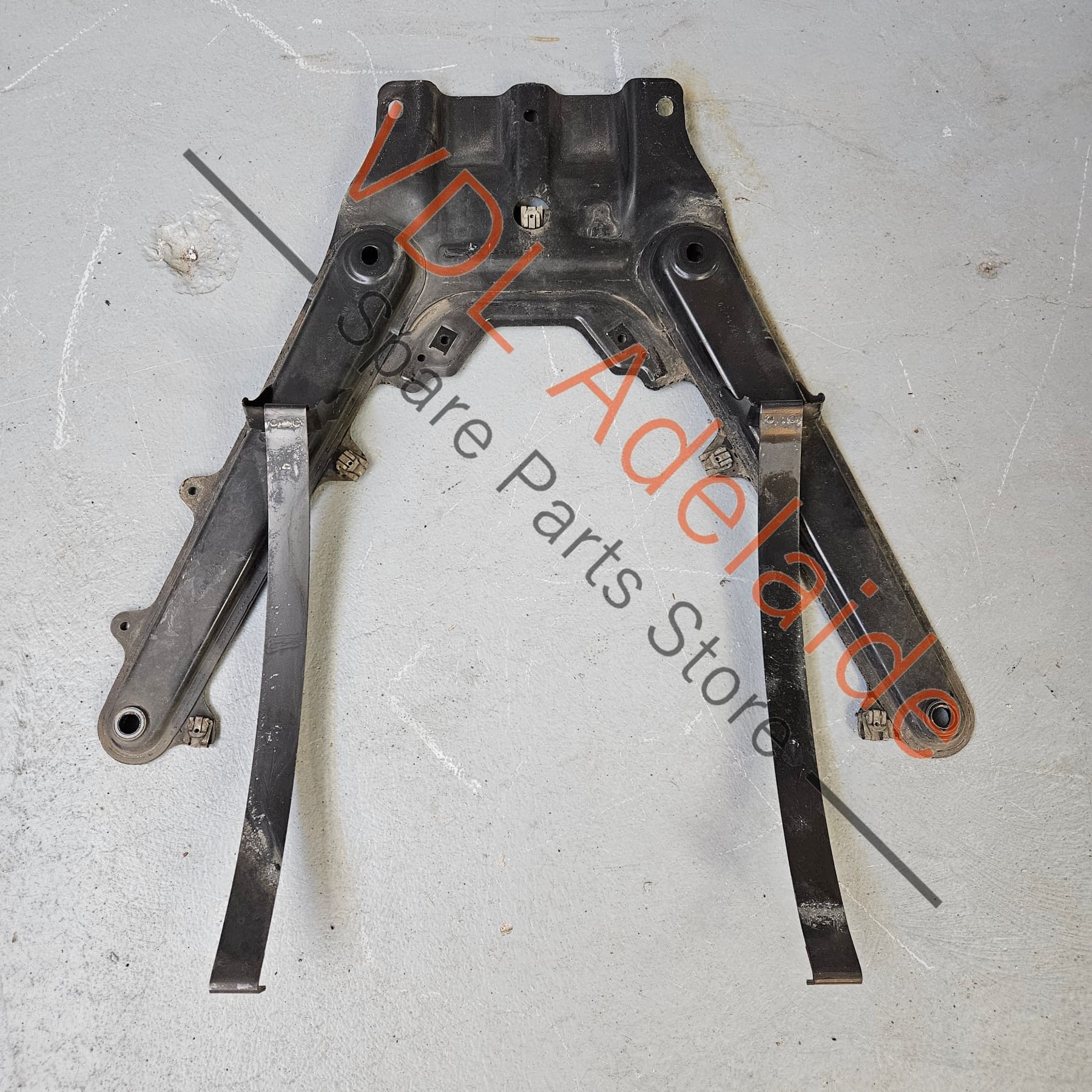 Porsche 911 Front Subframe Bracket 99150423302 99150423301