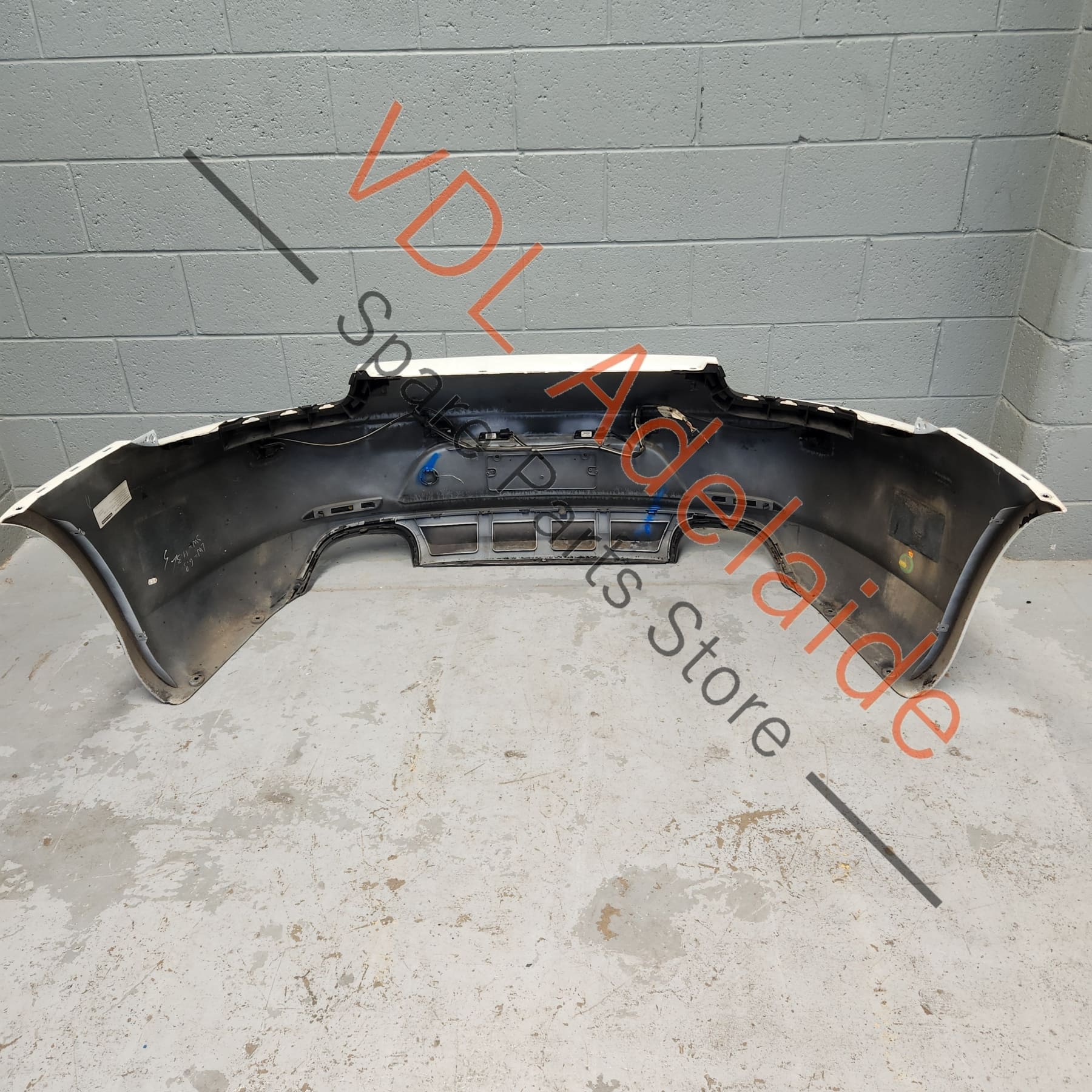 Porsche 911 991.1 Carrera S Rear Bumper Cover Assembly Kit 991505020A2 99150563100 99150563200 - Image 8