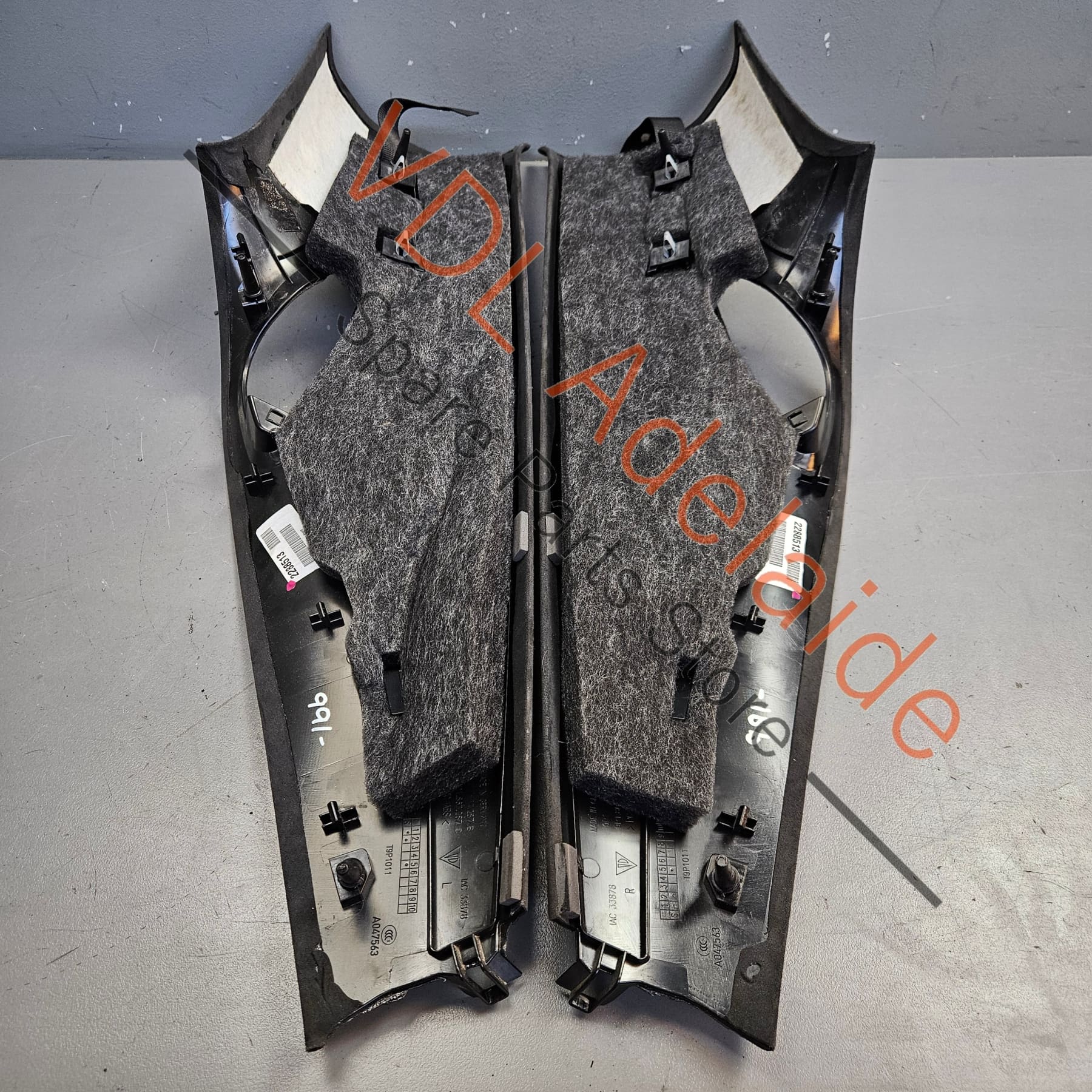 Porsche 911 991 Coupe C Pillar Interior Trim Set Alcantara Left 99155518701 2W0 and Right 99155518801 2W0 - Image 7