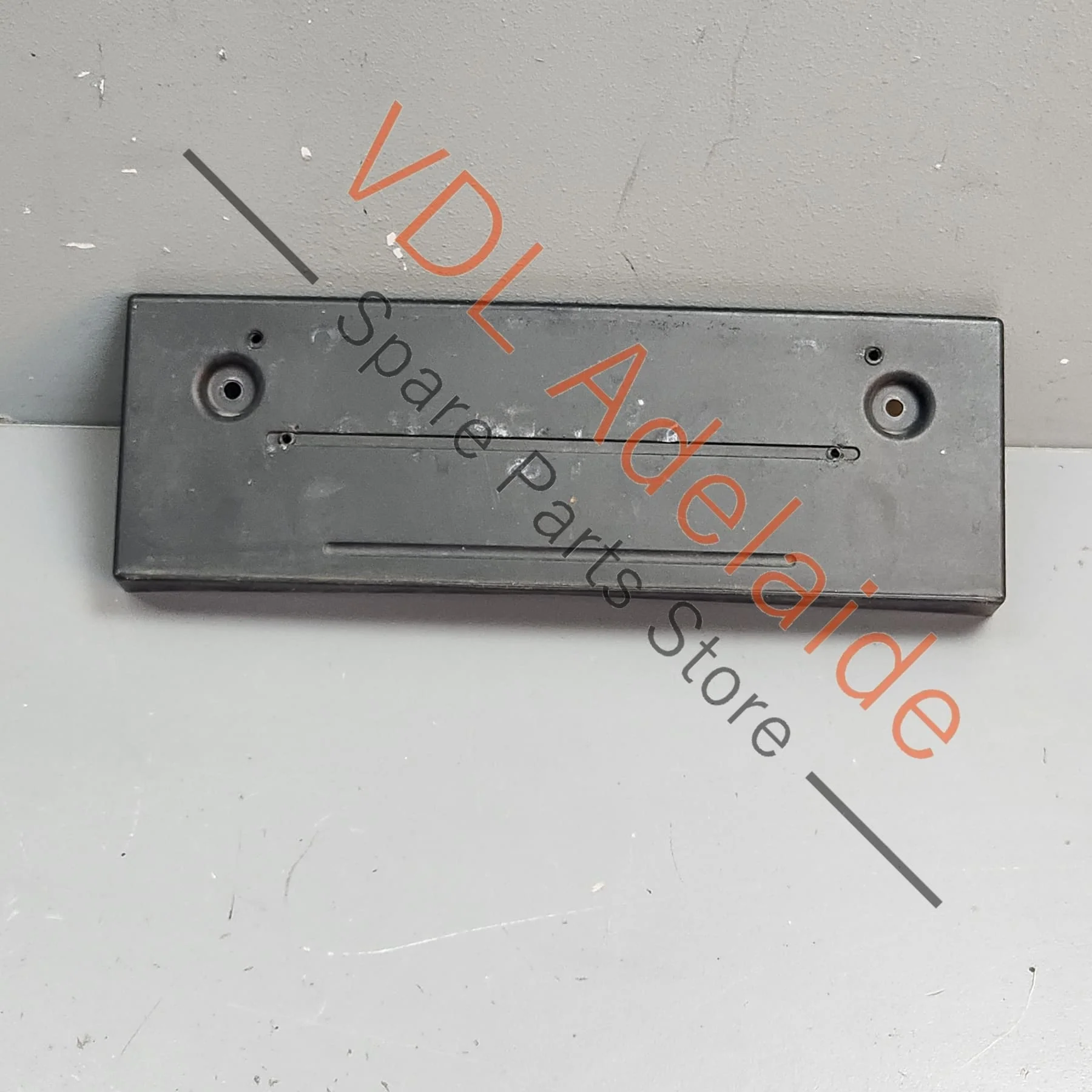 Porsche 911 991 Front Bumper Number Plate Retaining Bracket 99170111700