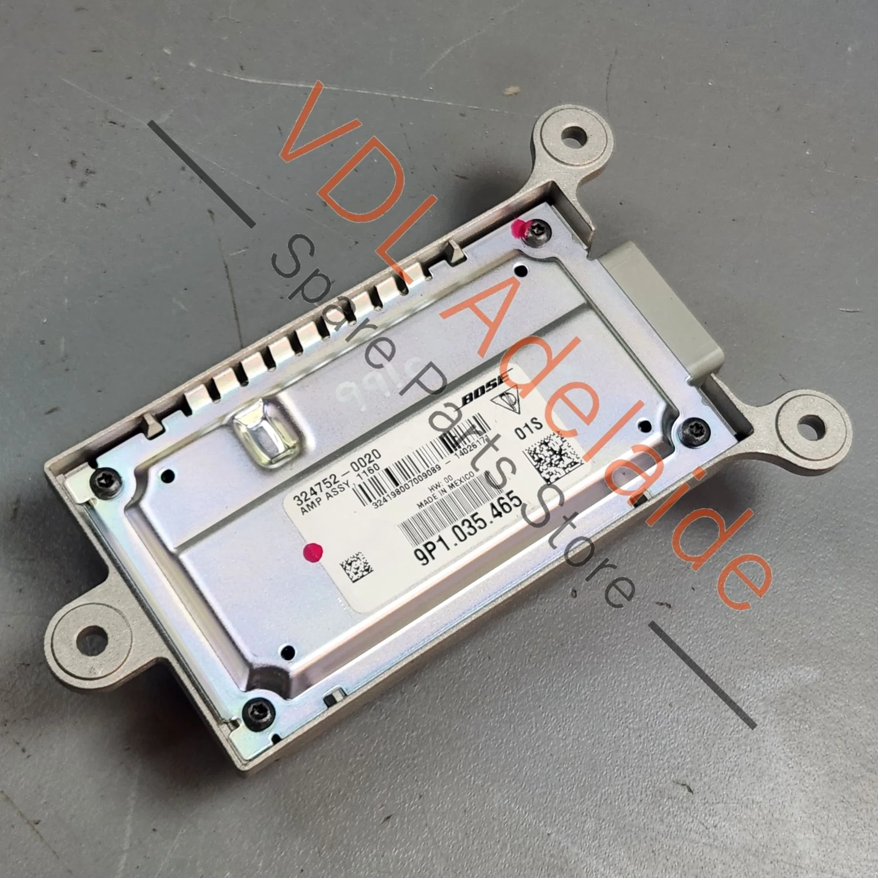 Porsche 911 991 Auxiliary amplifier for bass loudspeaker Subwoofer 9P1035465 99164556700 - Image 2