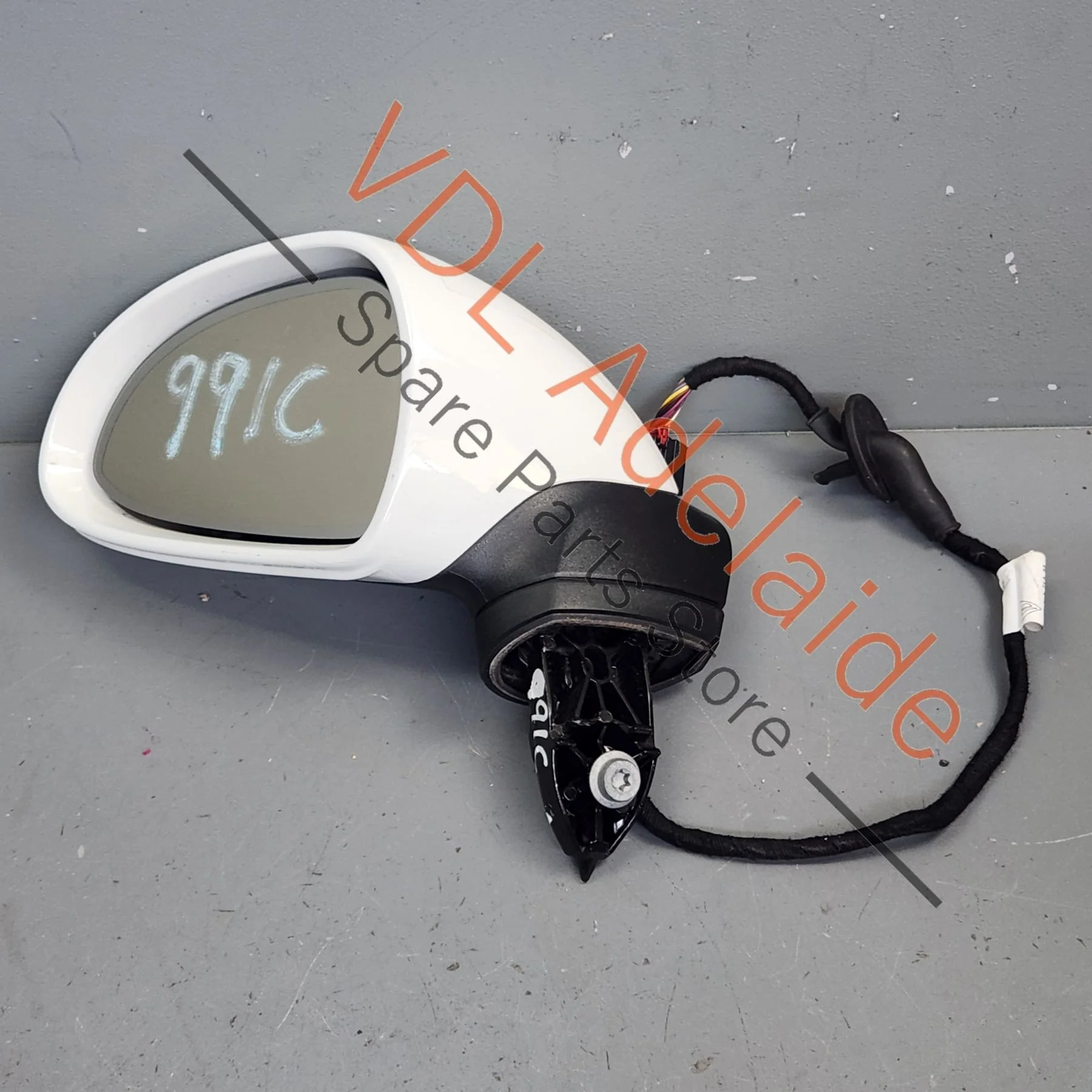 Porsche 911 Left Side Exterior Mirror Rear View Complete for RHD models 99173103702 99173171904 99173121911
