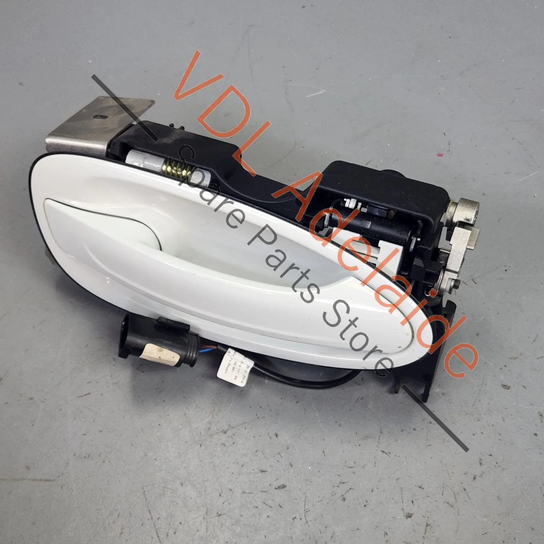 Porsche 911 991.1 Right Side Exterior Door Handle Assembly for RHD 99153764605 99153761402 99153891204 - Image 3
