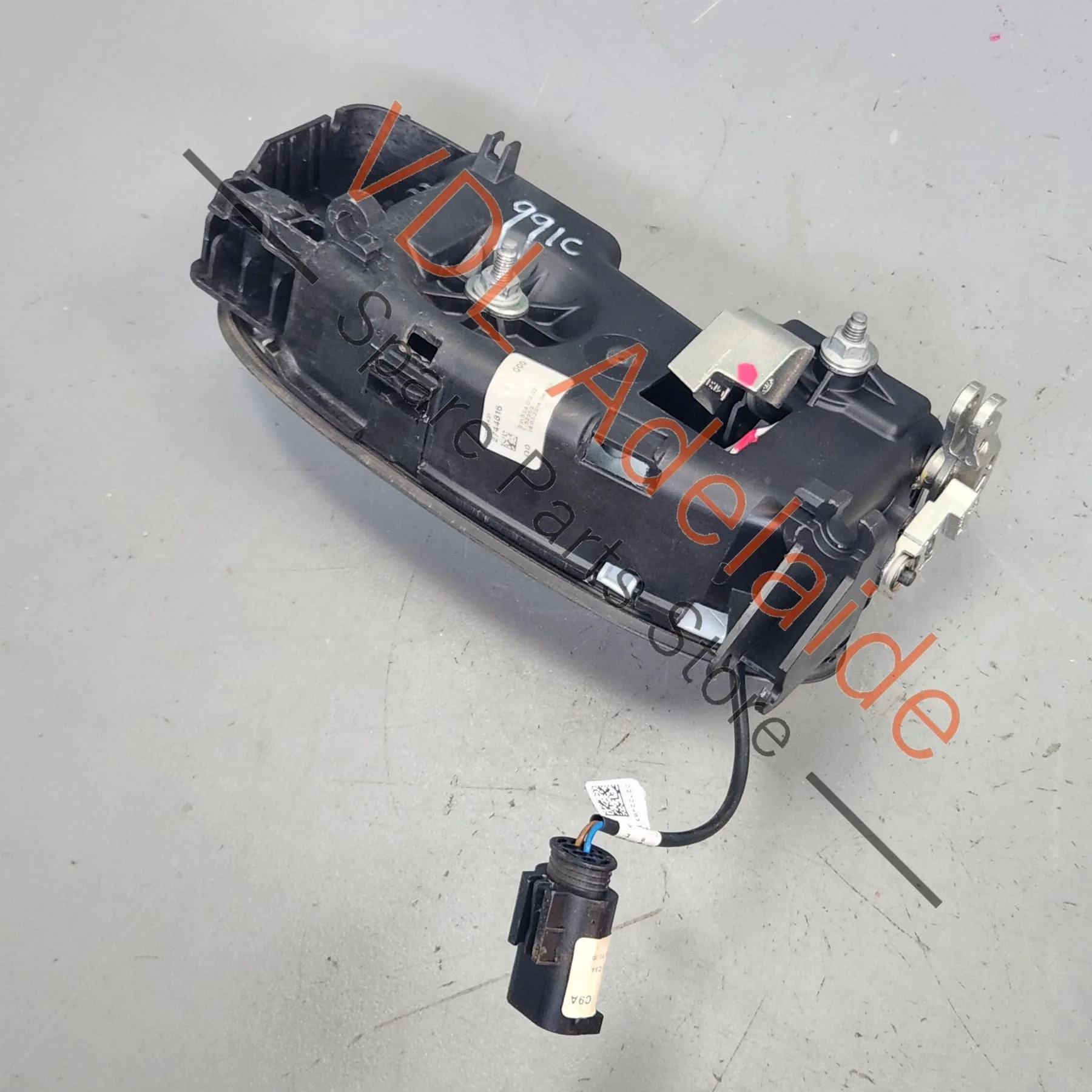 Porsche 911 991.1 Left Side Exterior Door Handle Assembly for RHD 99153761302 99153764505 99153706305 - Image 4