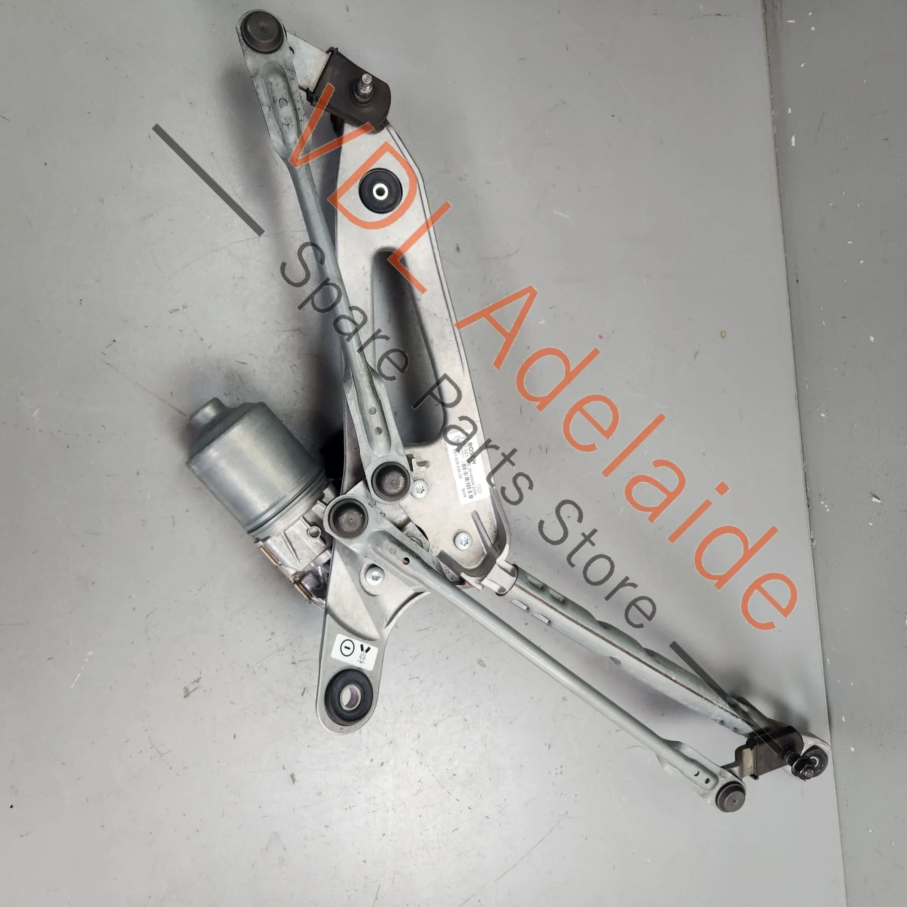 Porsche 911 991 Windscreen Wiper Motor with Crank Arms for RHD 99162803604 99162803610 - Image 3