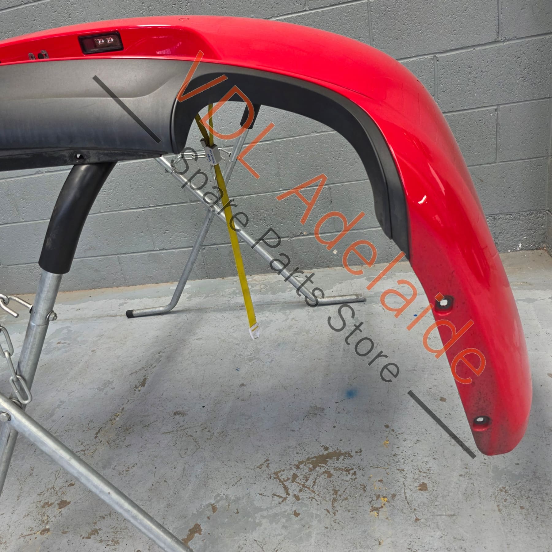 Porsche 991.1 Carrera S Rear Bumper Assembly with Reo Carrier, heat shields & Diffuser - Image 10