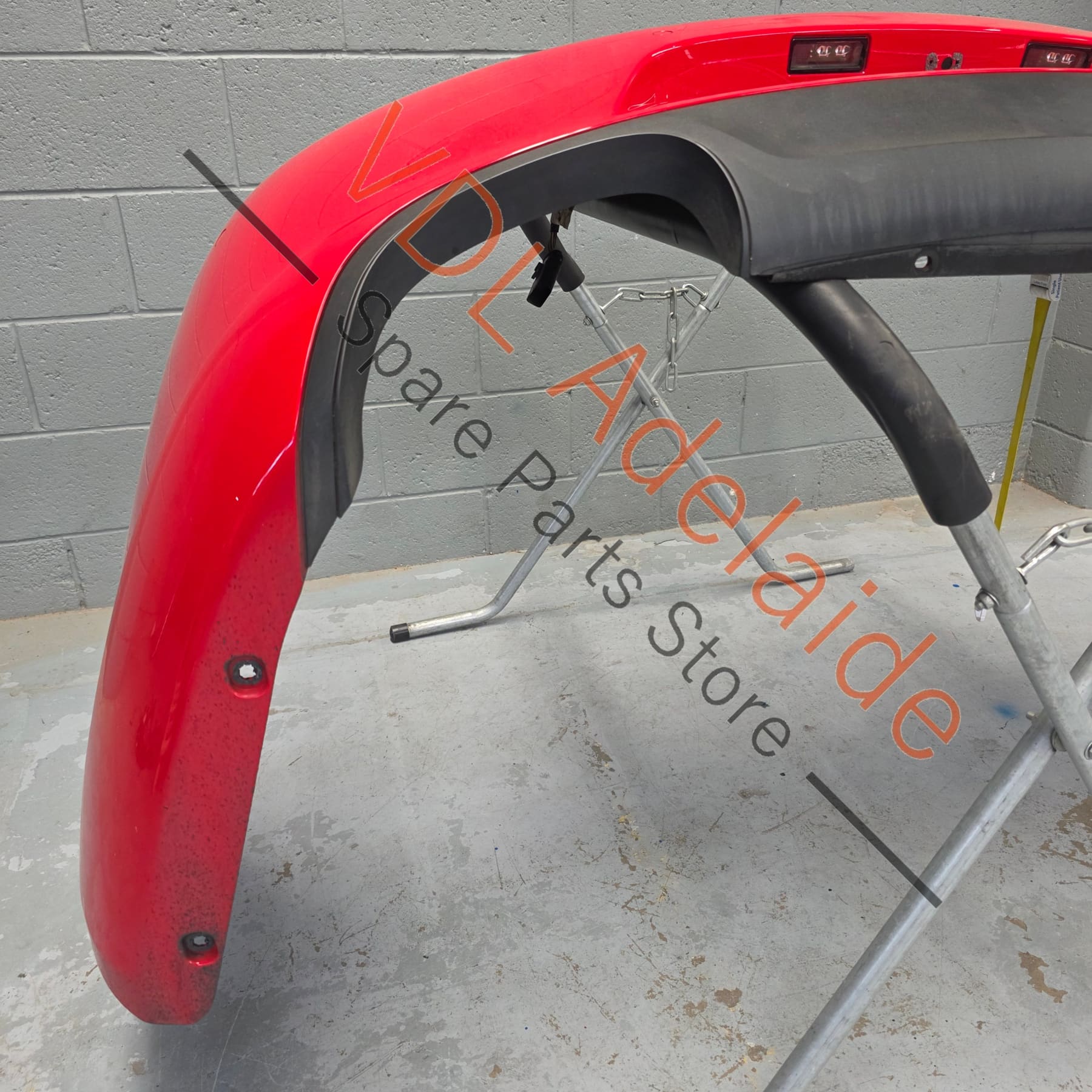 Porsche 991.1 Carrera S Rear Bumper Assembly with Reo Carrier, heat shields & Diffuser - Image 9