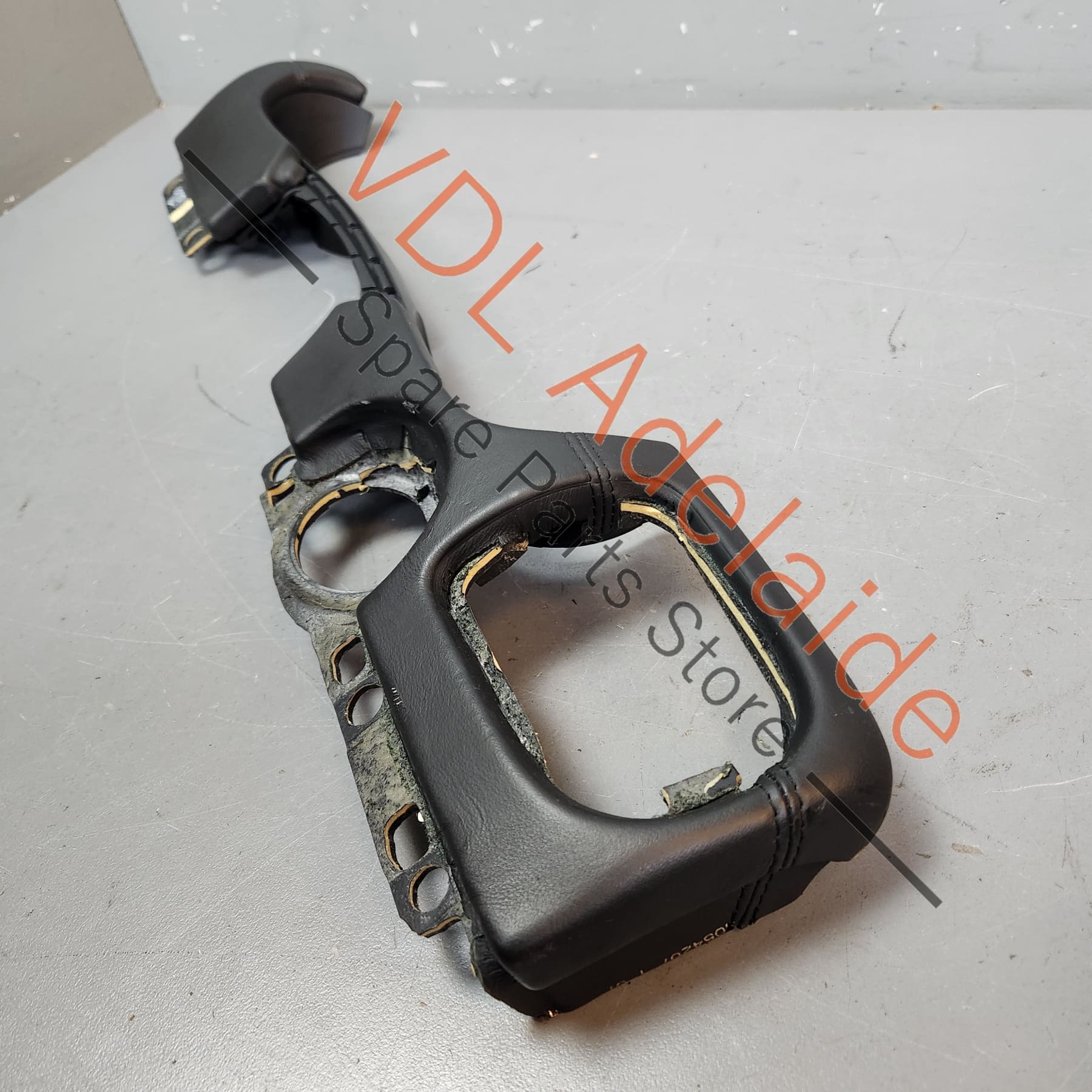 Porsche Cayenne 9PA 955 957 Turbo RHD Leather Dashboard Trim Upper for Drivers Side 95555256801 - Image 4