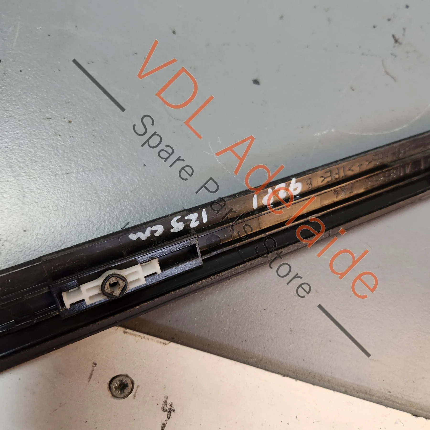 Porsche Cayenne 9PA 955 957 Touareg 7L Black Plastic Door Entry Trim Front Left - Image 5