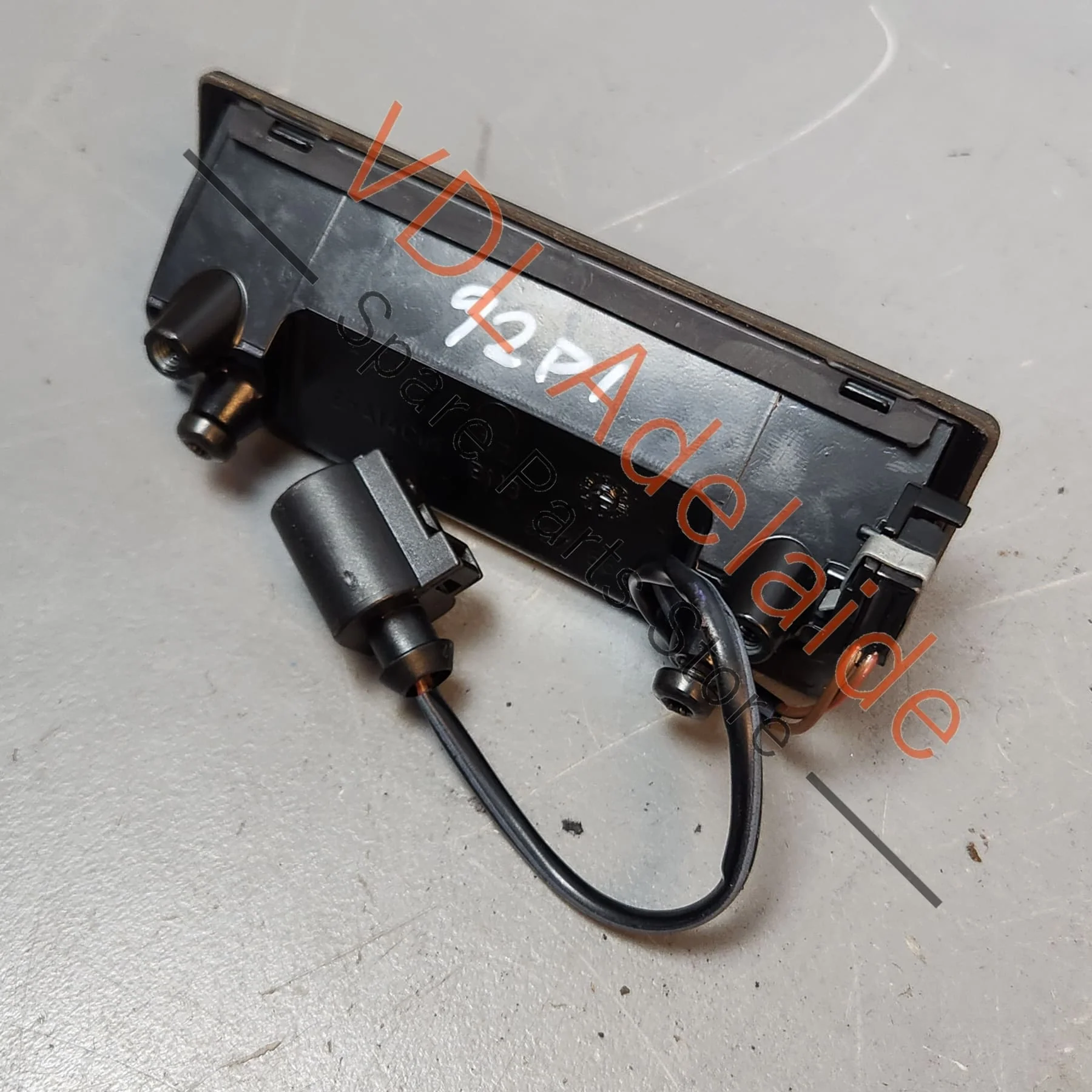 Porsche Cayenne 9PA 955 957 Rear Trunk Hatch Boot Release Switch Handle 95561327101 - Image 3
