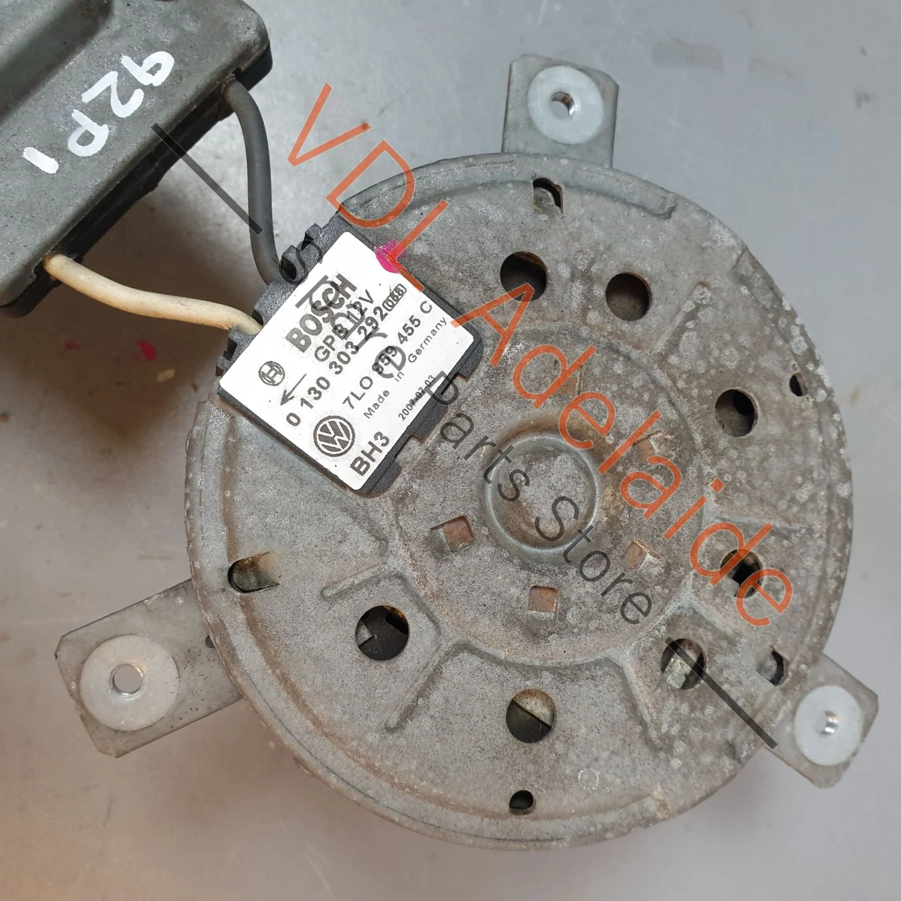 Porsche Cayenne Audi Q7 Touareg Small Radiator Fan Motor BOSCH 1137328172 0130303292 7L0959455C - Image 7