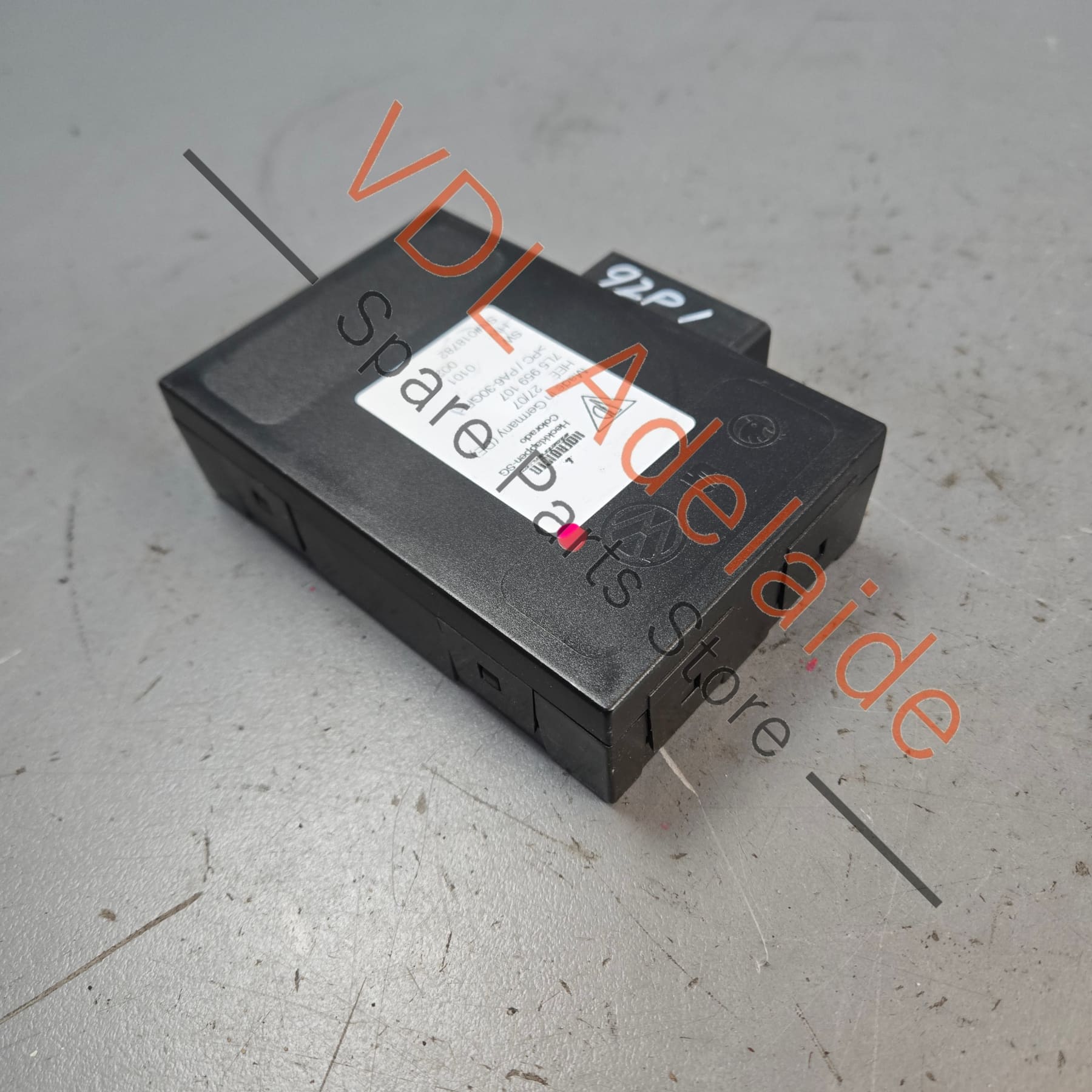 Porsche Cayenne 957 Tailgate Control Module 7L5959107 95561808000 - Image 4