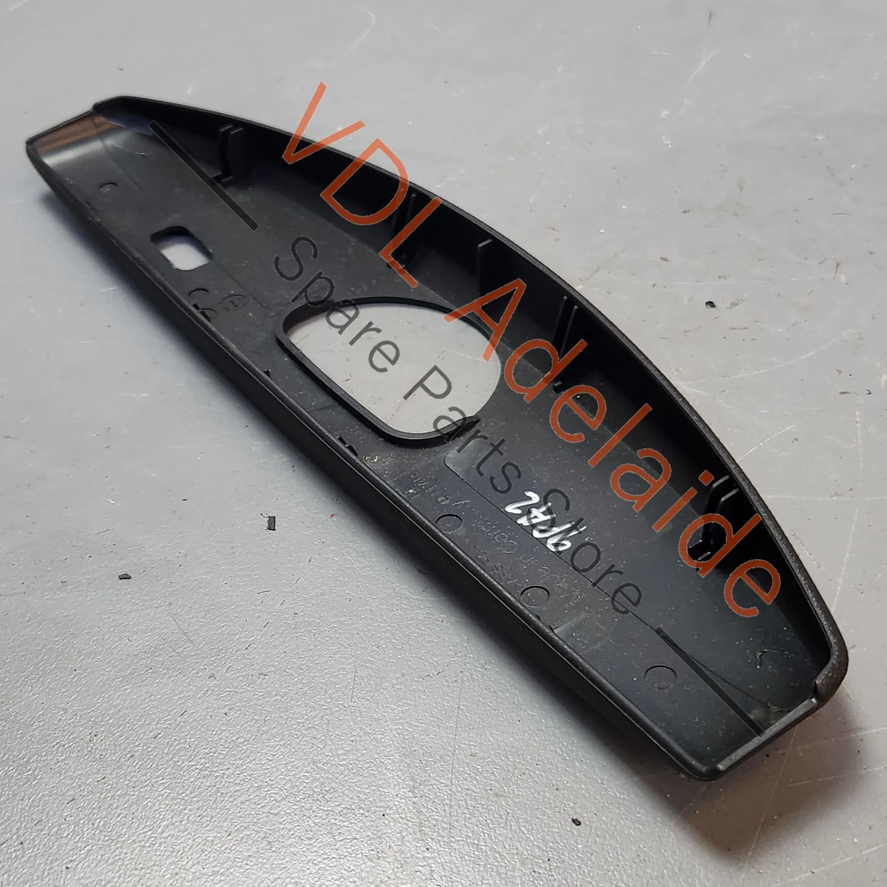 Porsche Cayenne 9PA Rear Hatch Tailgate Trim for Wiper 95555582900 A03 7L5867929 - Image 7