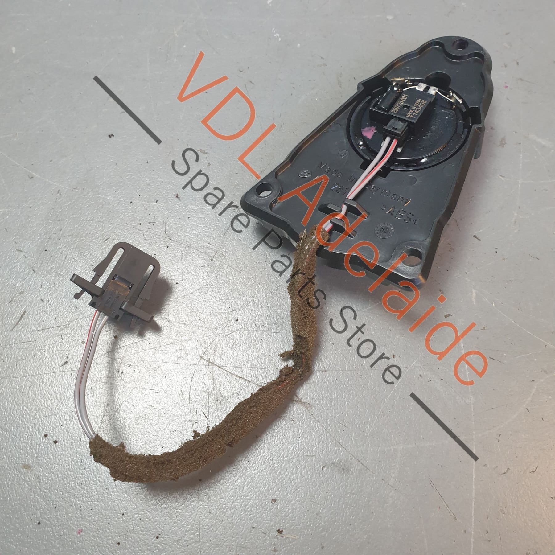 Porsche Cayenne 9PA BOSE Rear Door Treble High Tone Speaker 7L5035362 95564504200 - Image 4