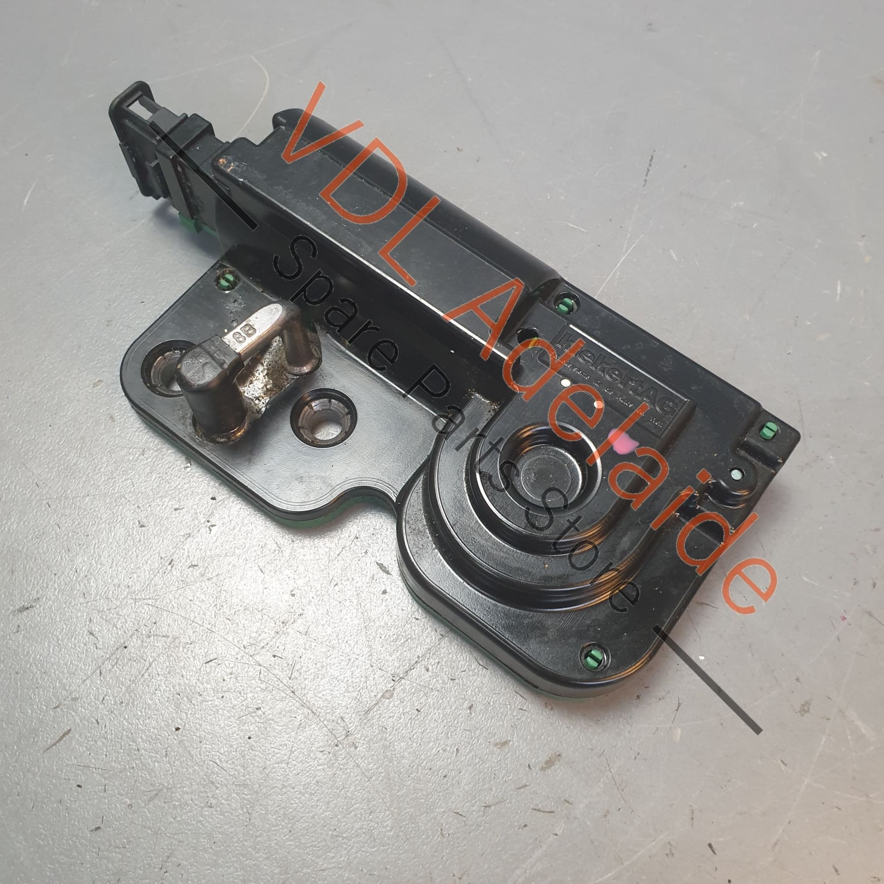 Porsche Cayenne 9PA Power Closing Tailgate Lock Latch Catch Motor 95551251103 7L0827511E
