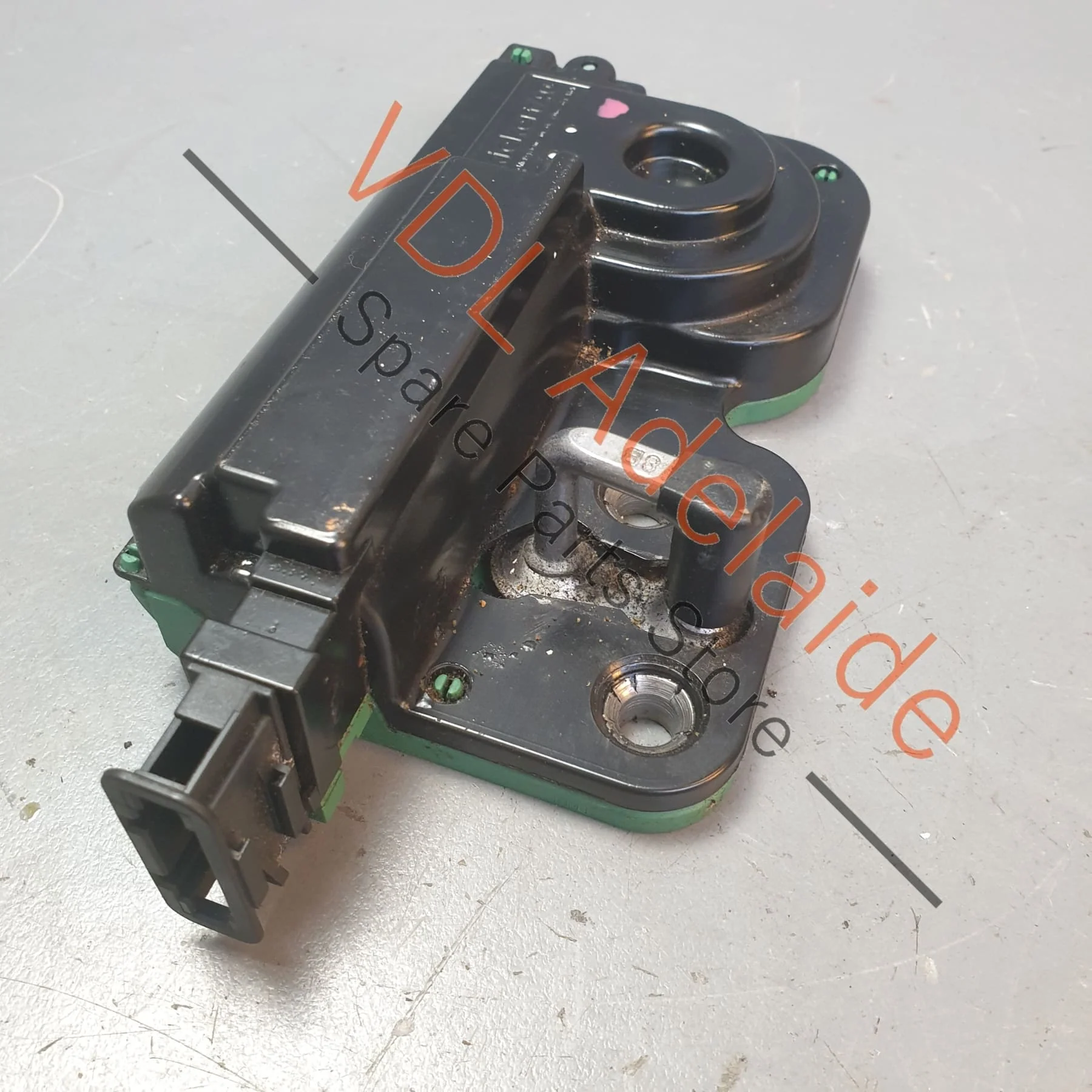 Porsche Cayenne 9PA Power Closing Tailgate Lock Latch Catch Motor 95551251103 7L0827511E - Image 2