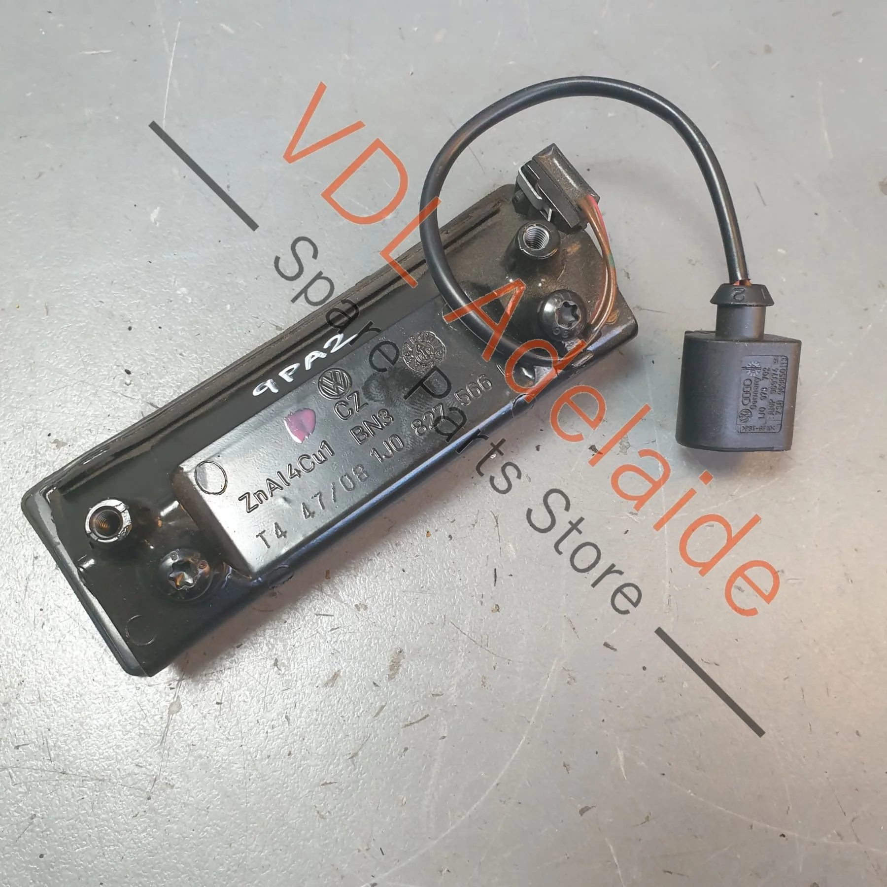 Porsche Cayenne 9PA 955 957 Rear Trunk Hatch Boot Release Switch Handle 95561327101 1J0827566L - Image 5