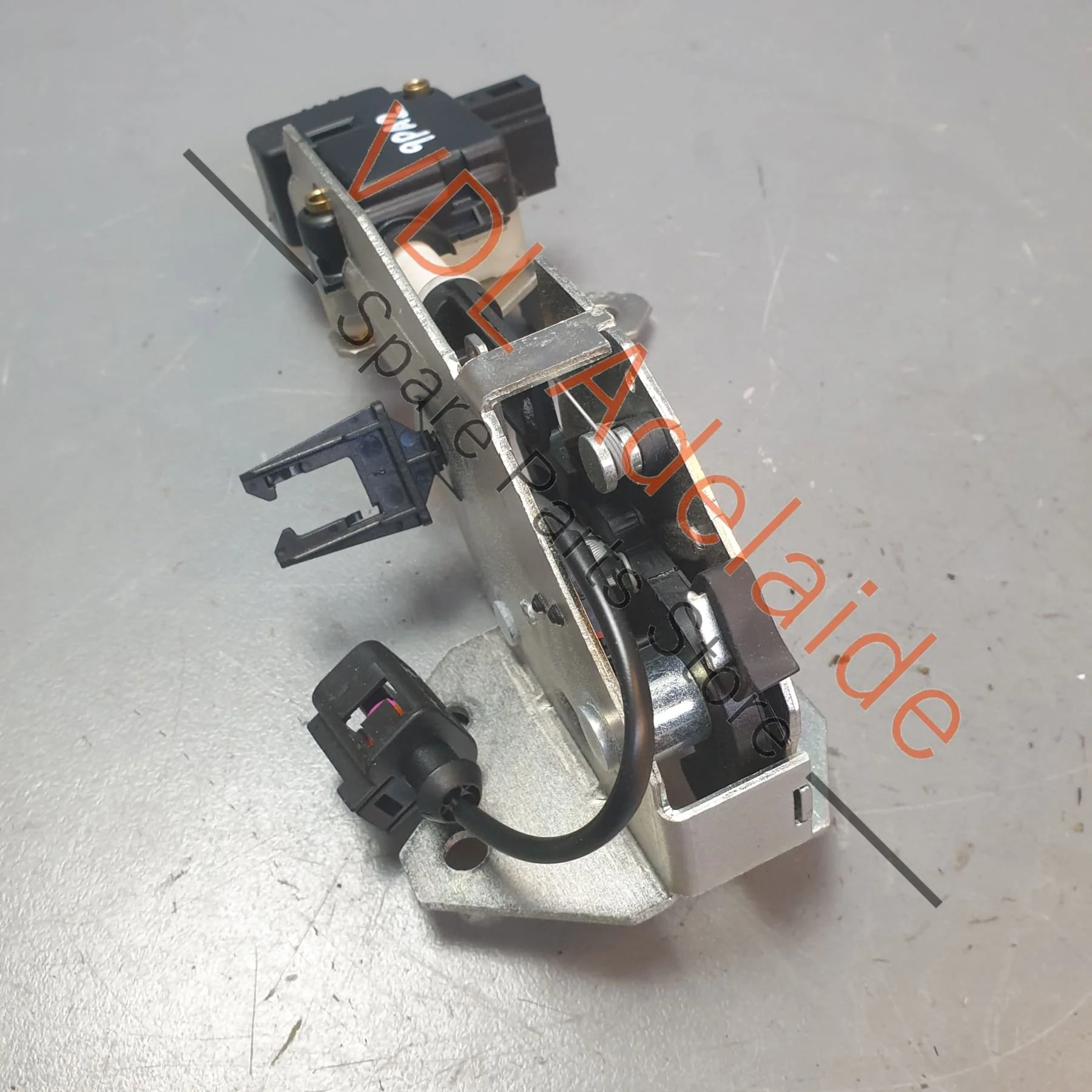 Porsche Cayenne Touareg Rear Boot Window Latch Catch 7L0827506E - Image 6