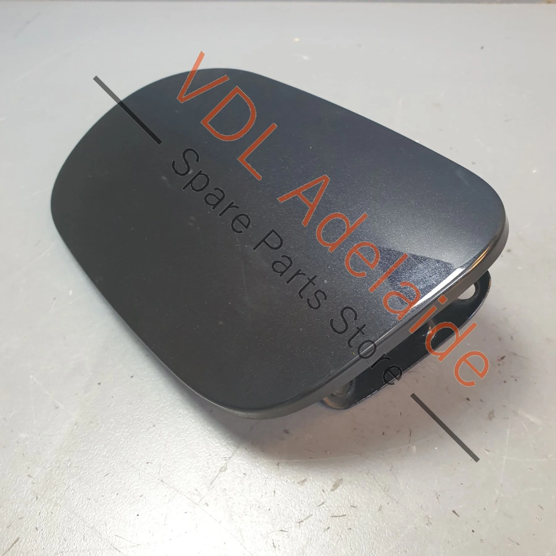 Porsche Cayenne 9PA 955 957 Fuel Filler Door Flap 95550413303 7L5809905D
