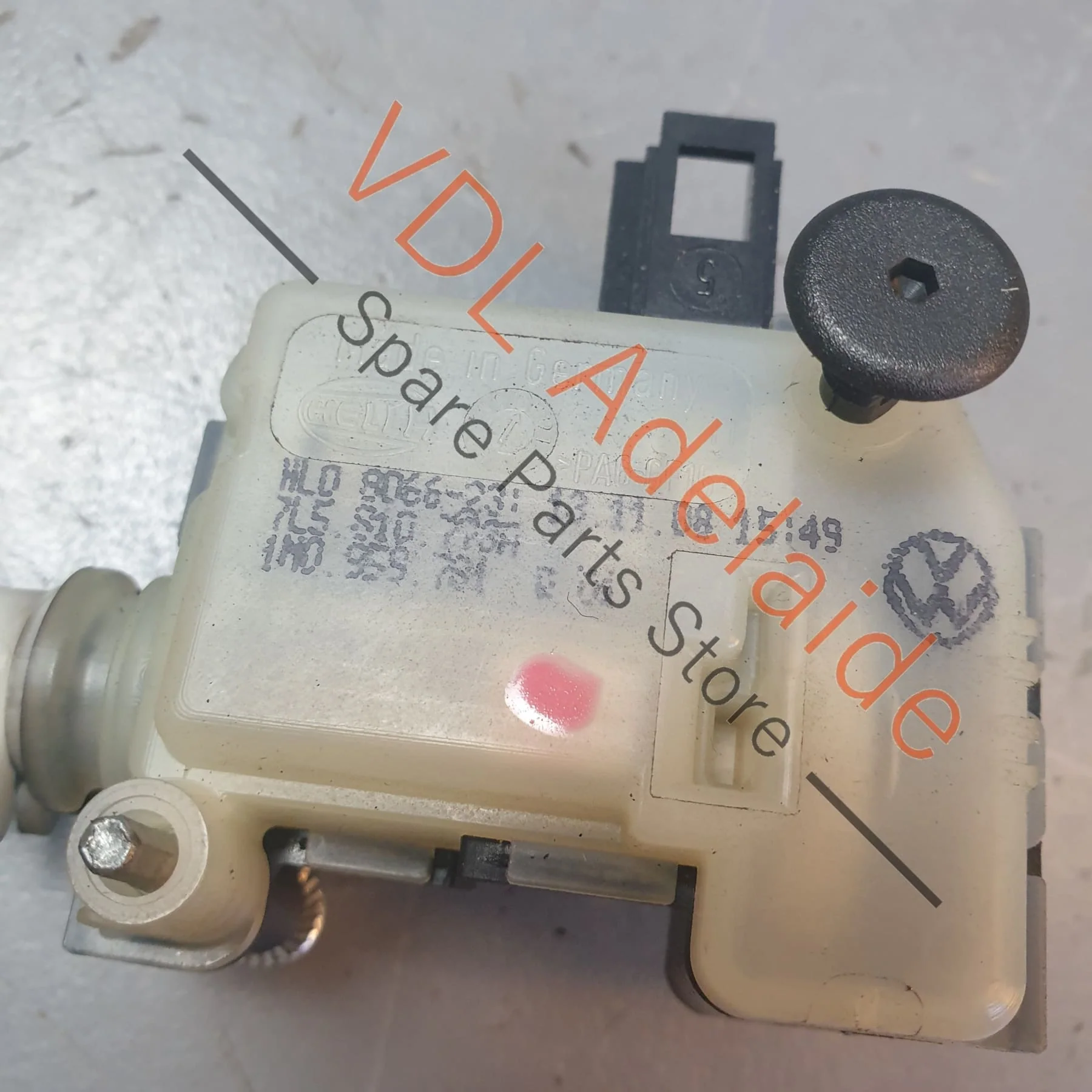 Porsche Cayenne 9PA 955 957 Fuel Door Release Mechanism Actuator 95562477302 7L5810773 - Image 5