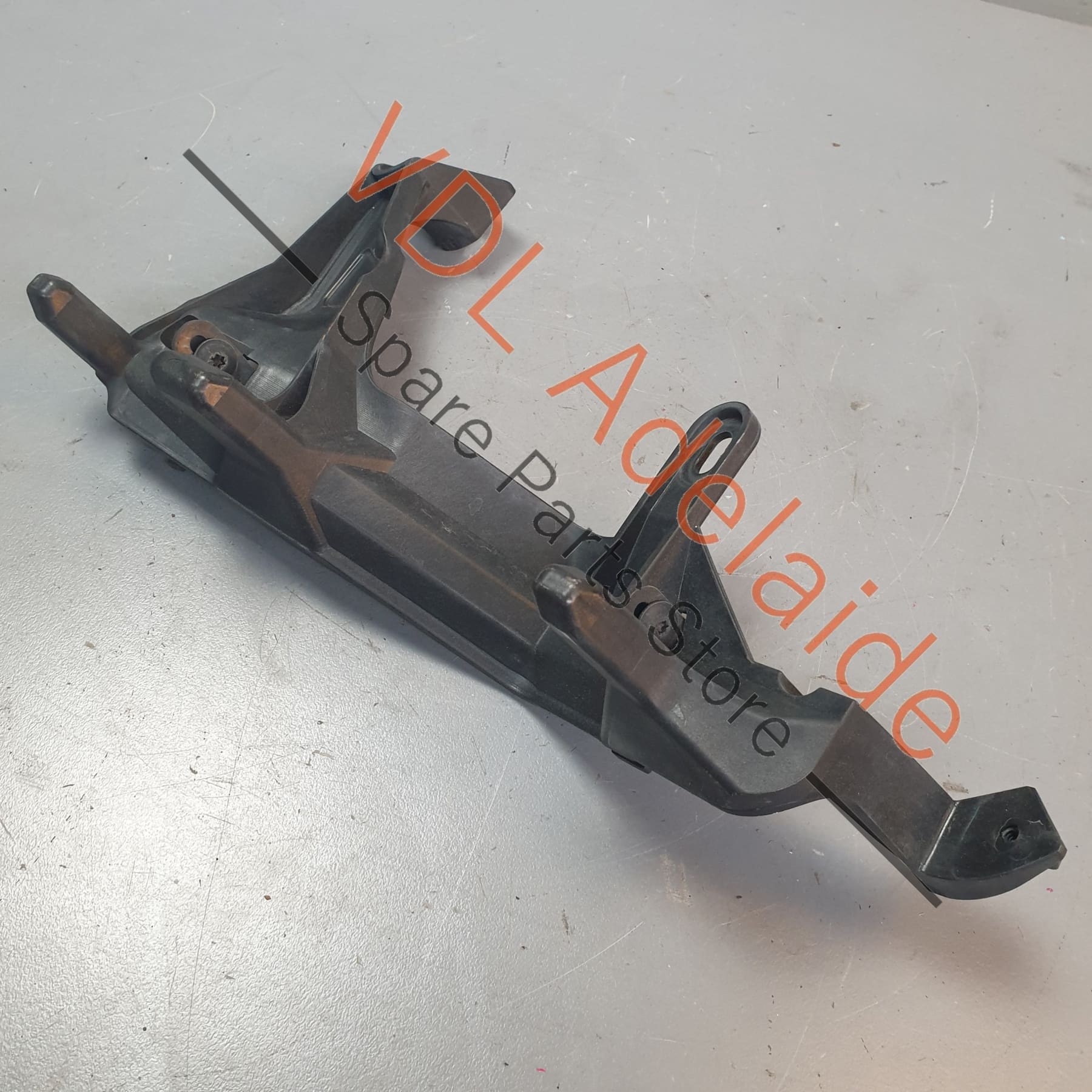 OEM Porsche Cayenne 9PA 955 957 Front Right Bumper Guide bracket 95550589000 7L5807890 - Image 6