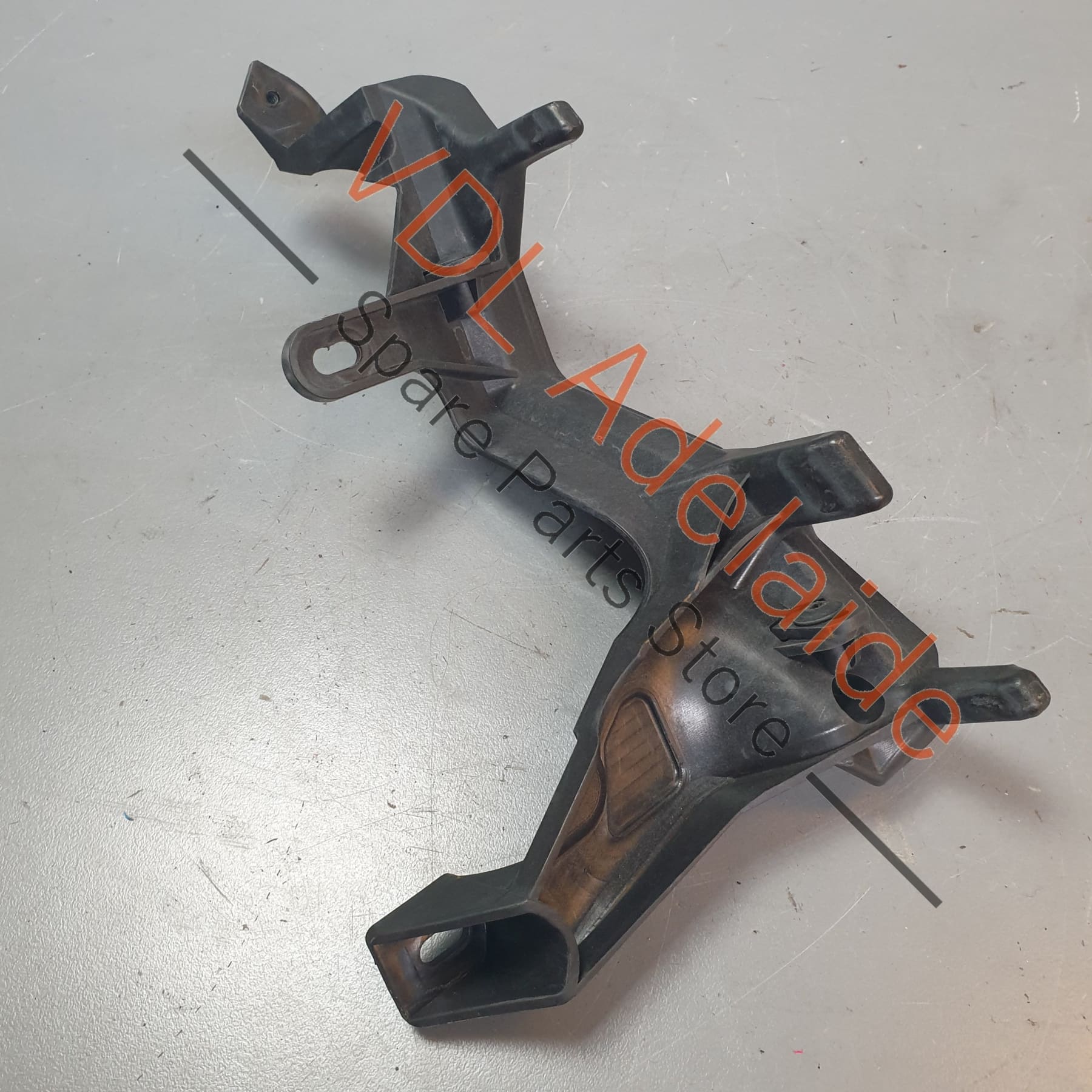 OEM Porsche Cayenne 9PA 955 957 Front Right Bumper Guide bracket 95550589000 7L5807890 - Image 7