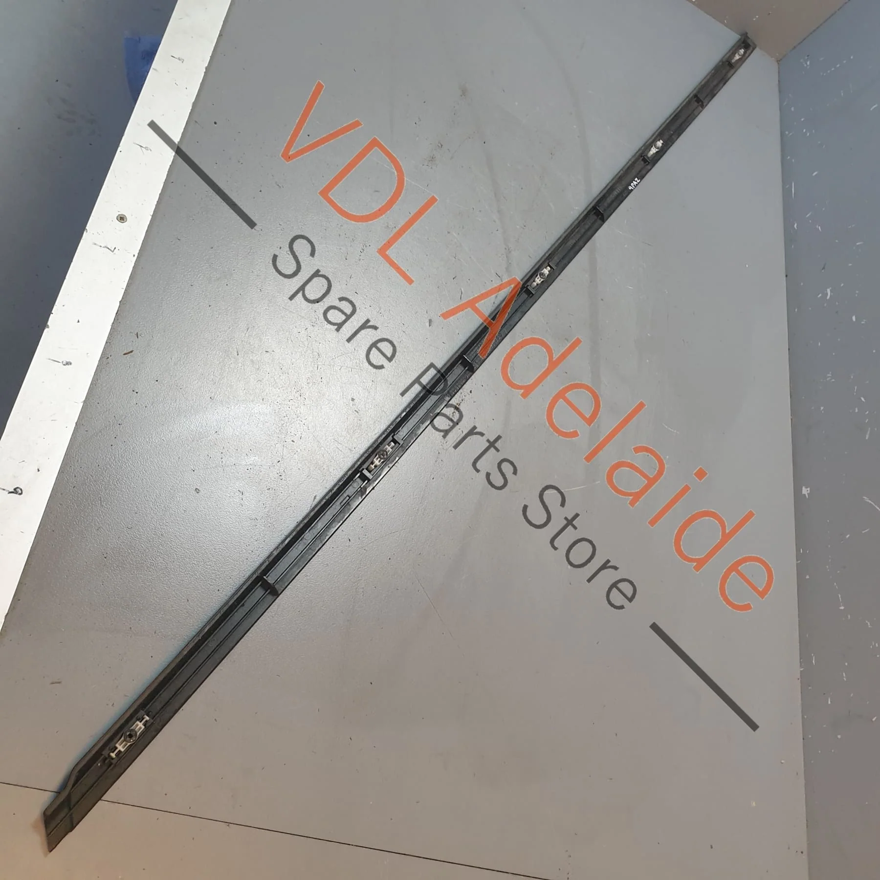 VW Touareg Porsche Cayenne Plastic Door Opening Entry Sill Trim Strip Front Left 7l0853537 95555930302 01C - Image 4