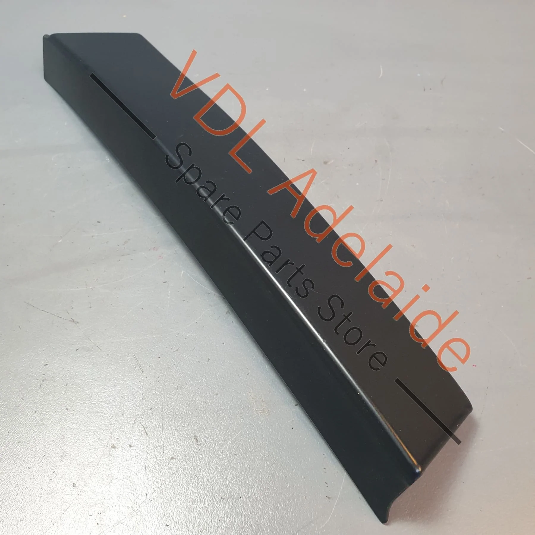 Porsche Cayenne 9PA Rear Right C Pillar Back Window Trim Rear Quarter 95554338200 XX2 - Image 6