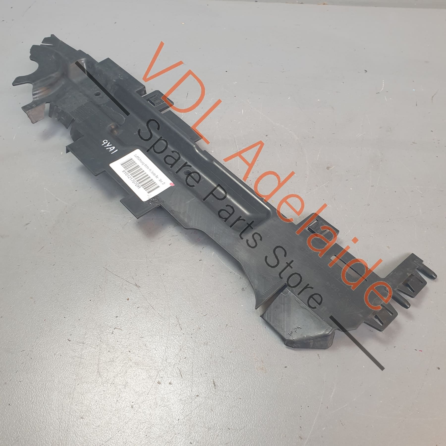 Porsche Cayenne E3 9YA 9YB Centre Front Radiator Support Air Guides Pair 9Y0121707D L & 9Y0121707D R - Image 13