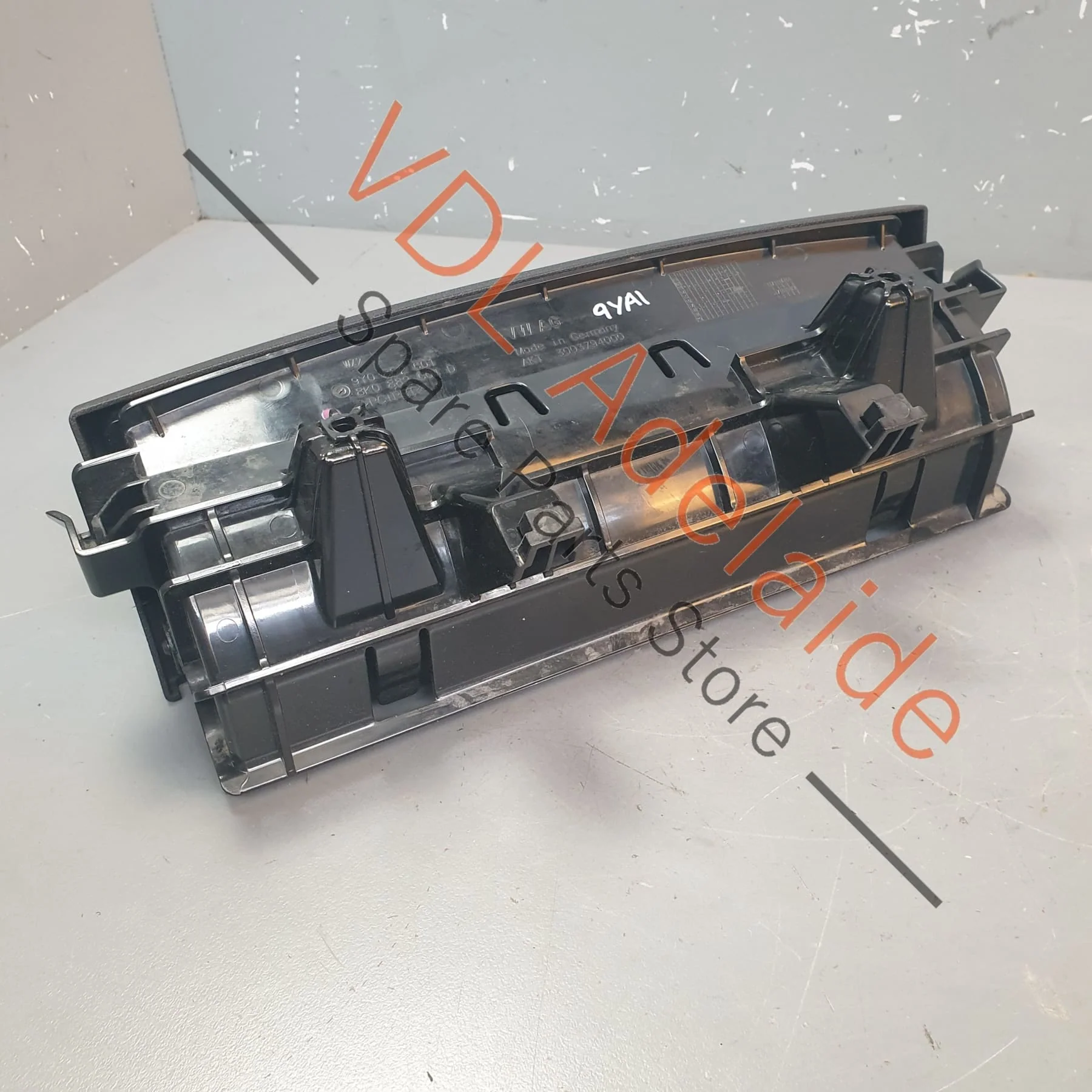 Porsche Cayenne E3 9YA 9YB Front Seat Storage Compartment Box 9Y0882601 8K0882601D - Image 7