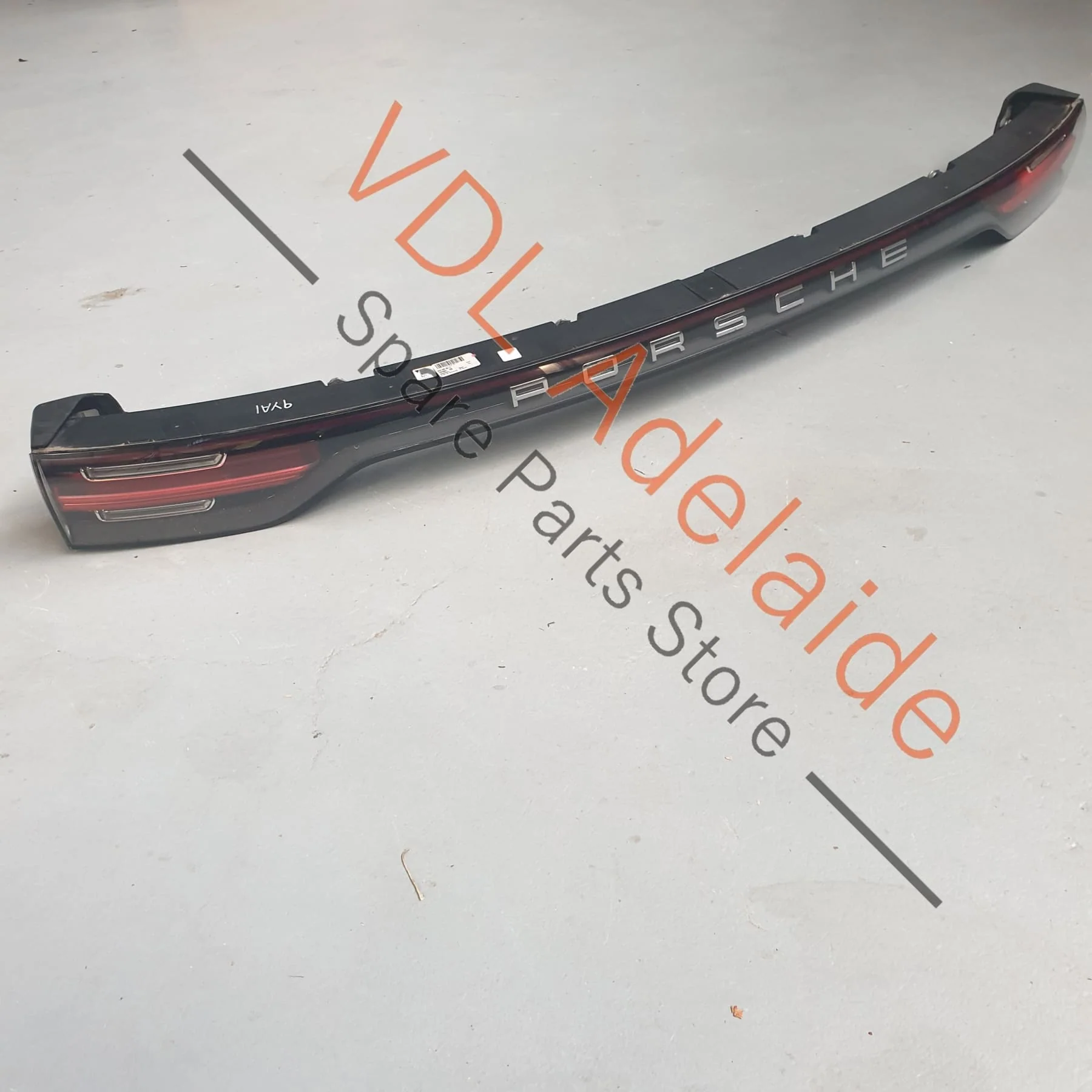 Porsche Cayenne E3 9YA 9YB LED Rear Middle Brake Tail Light 9Y0945081F 9Y0945081P 9Y0945081AD