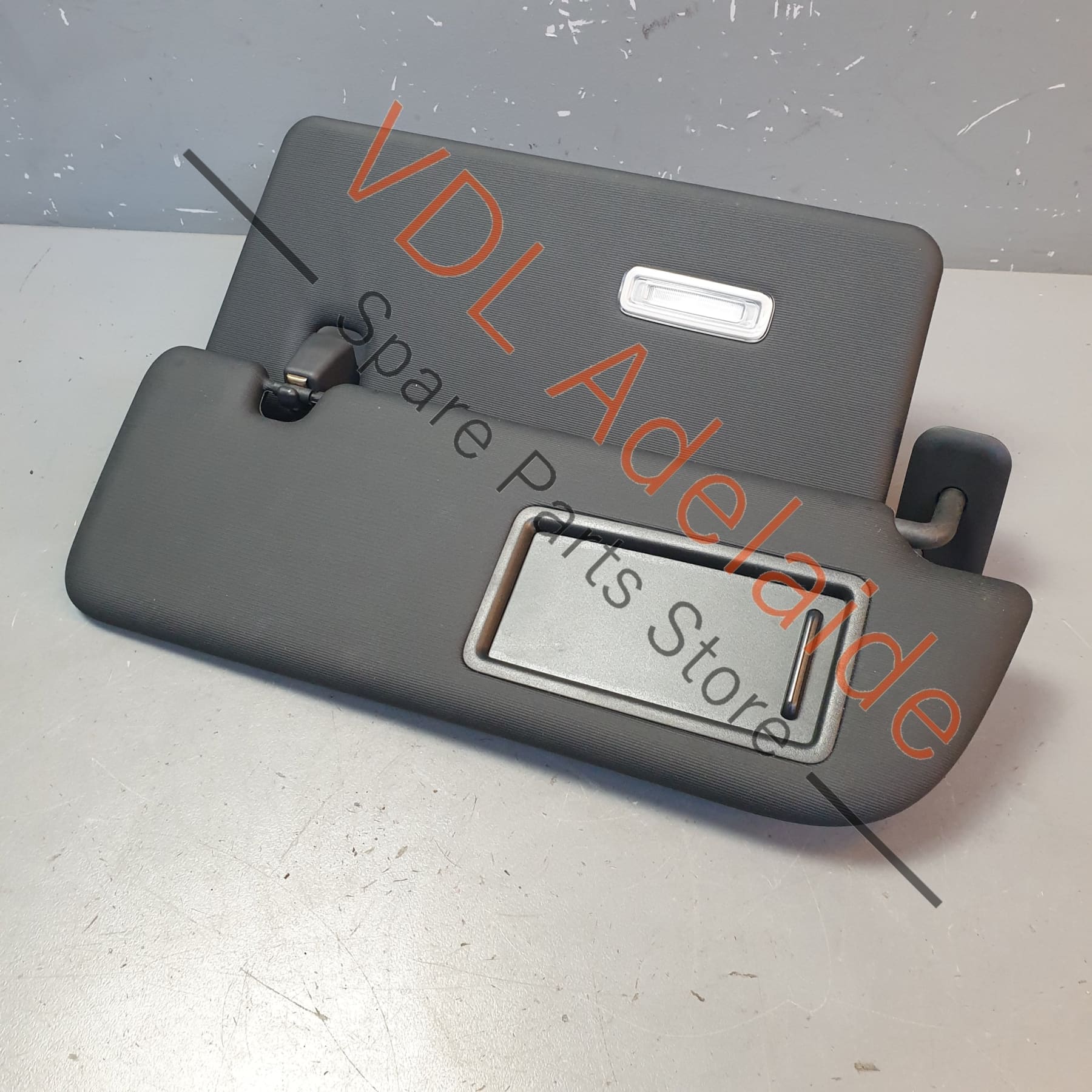 Porsche Cayenne E3 9YA 9YB Right Side Sun Visor Black with Vanity Mirror 9A785755201 AY1 9A7857552 9Y0857552P AY1