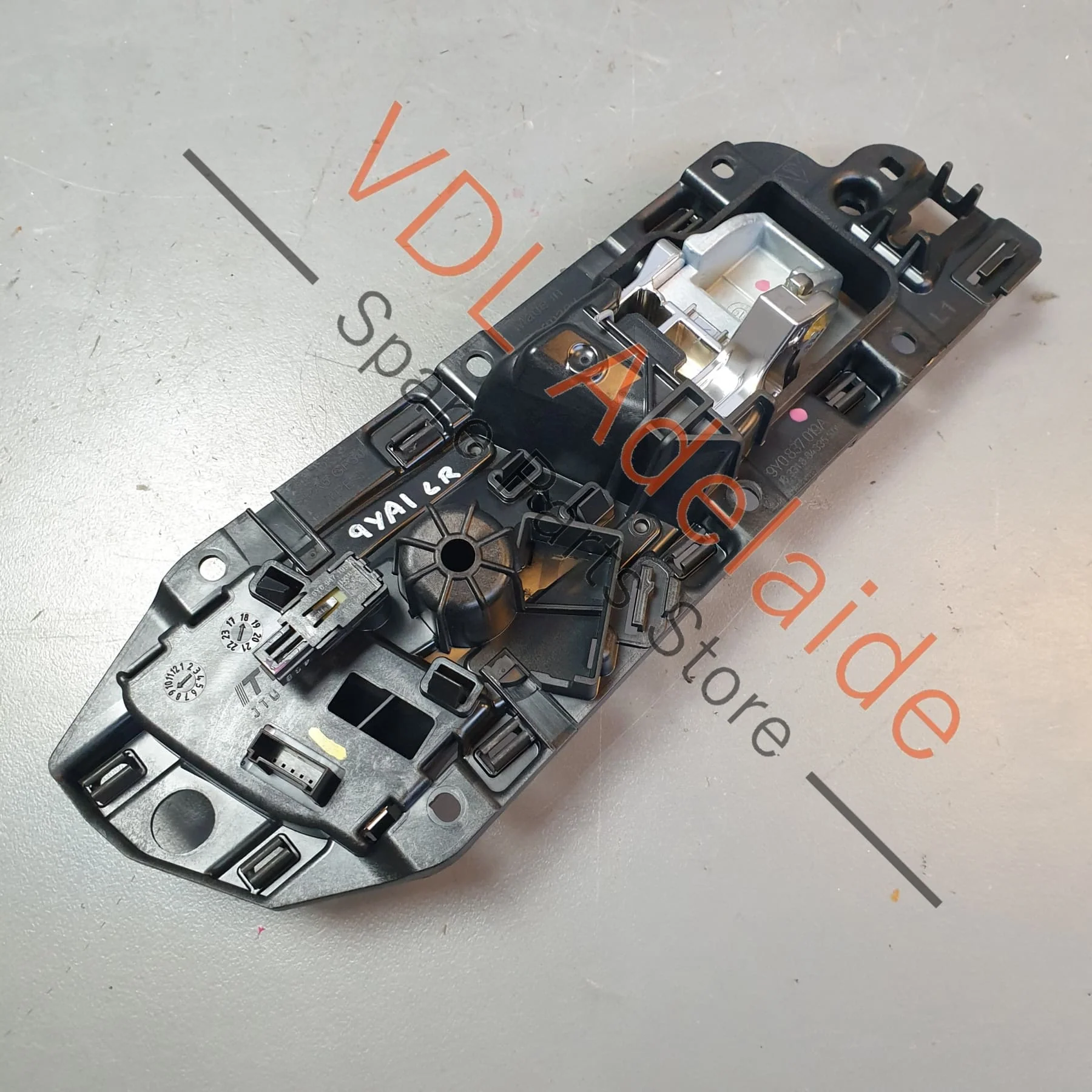 Porsche Cayenne E3 9YA 9YB Left Door Opening Handle Interior Silver Chrome Aluminium 9Y0837019 CZO - Image 12
