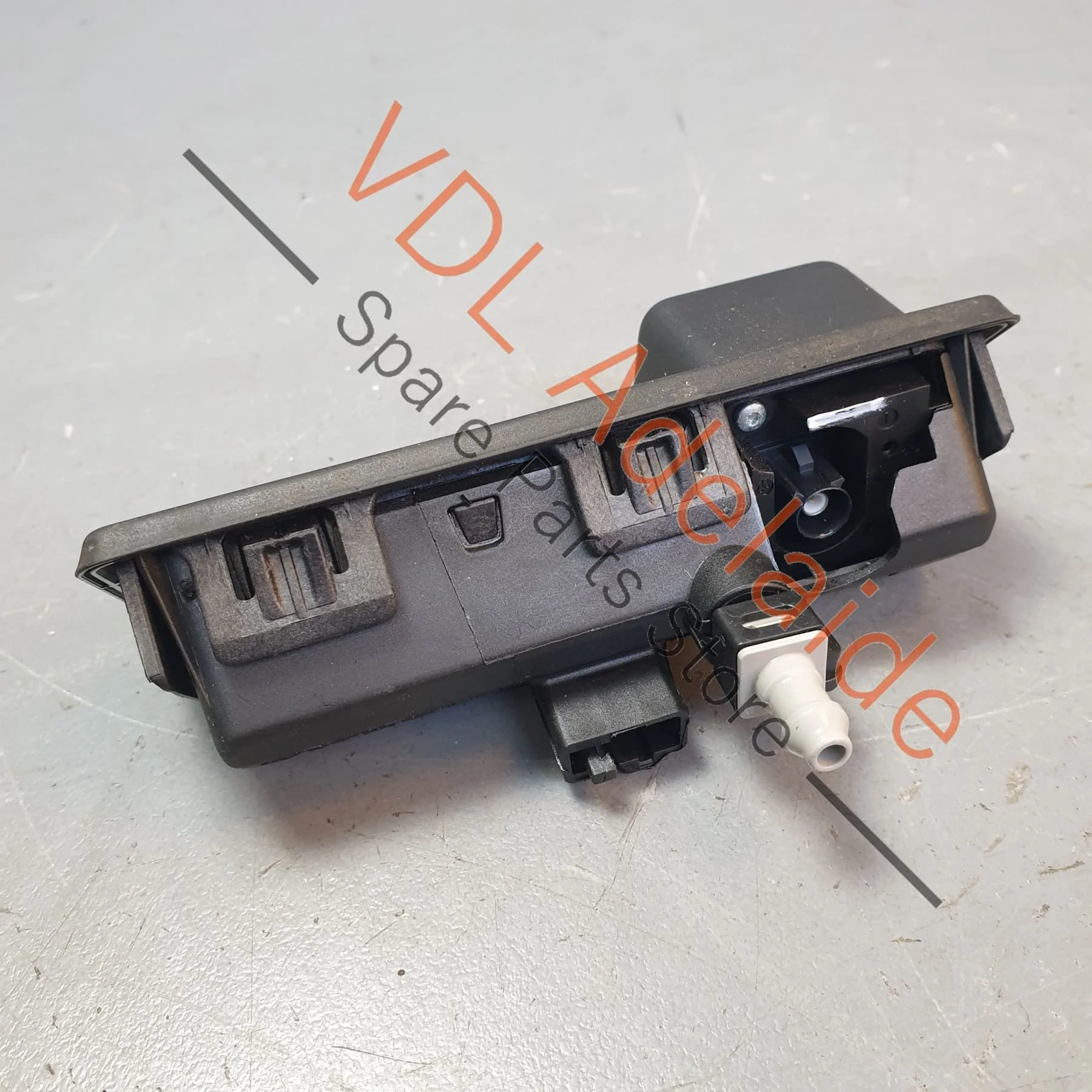 Porsche Cayenne E3 9YA 9YB Rear Hatch Boot Lid Lock Button and Reversing Camera with Washer Nozzle PAB827566A 760827566 08S - Image 6
