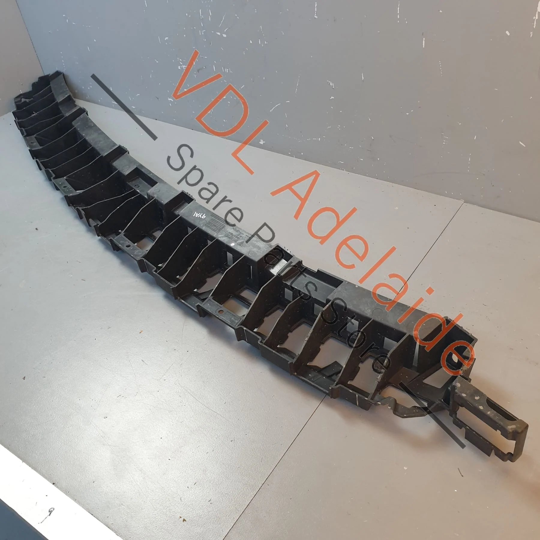 Porsche Cayenne E3 Rear Bumper Centre Middle Securing Strip Bracket 9Y0807863 - Image 6