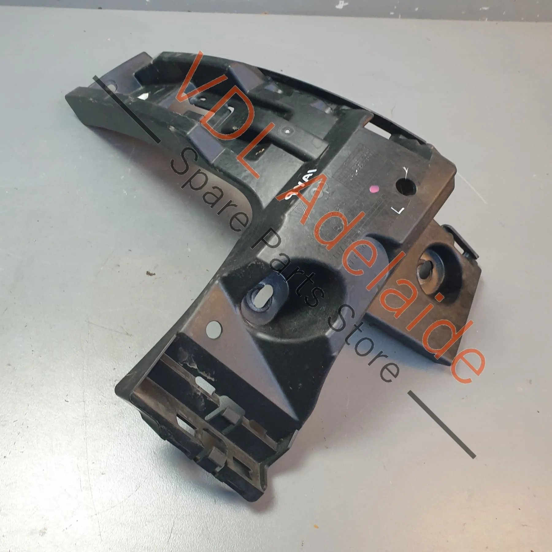 Porsche Cayenne E3 Rear Bumper Left Corner Securing Strip Bracket 9Y0807393 9Y0807375 - Image 7