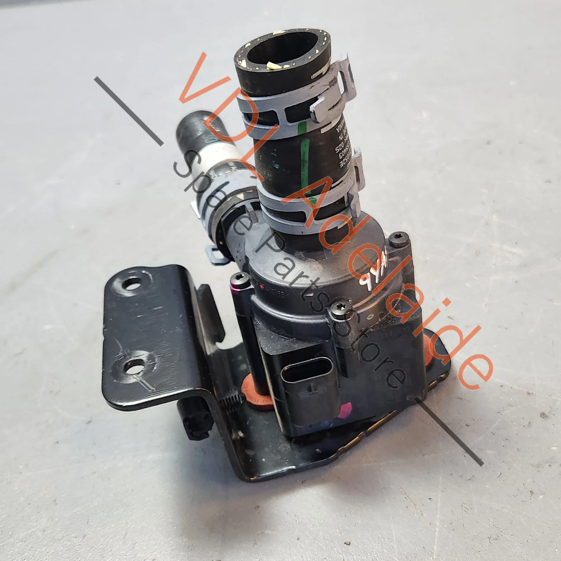 Porsche Cayenne E3 Additional Secondary Coolant Electric Pump 9A7121601 06H121601P 06H121601L
