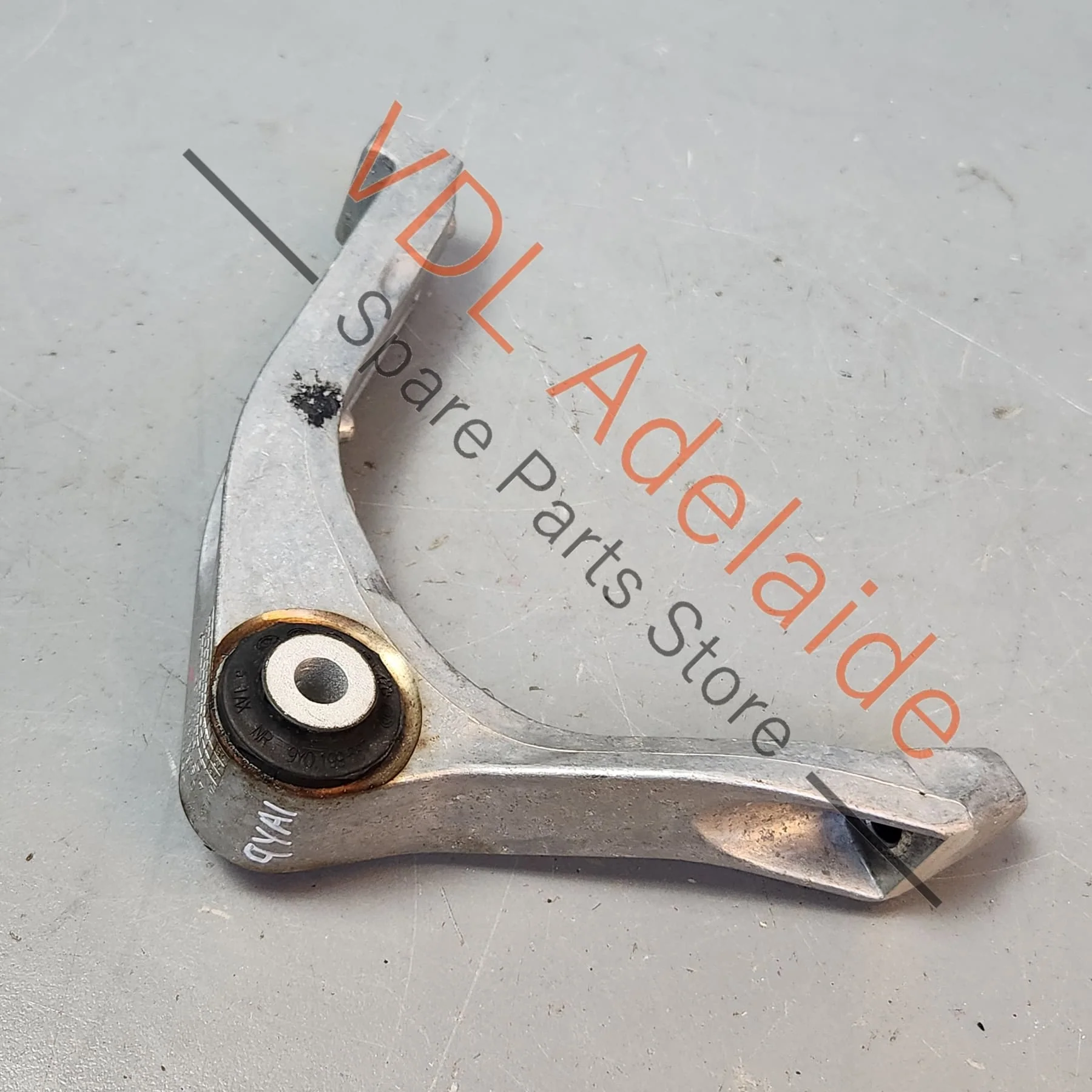 Porsche Cayenne E3 Upper Engine Mount Support Bracket Brace Mount 9Y0199352 9Y0199353