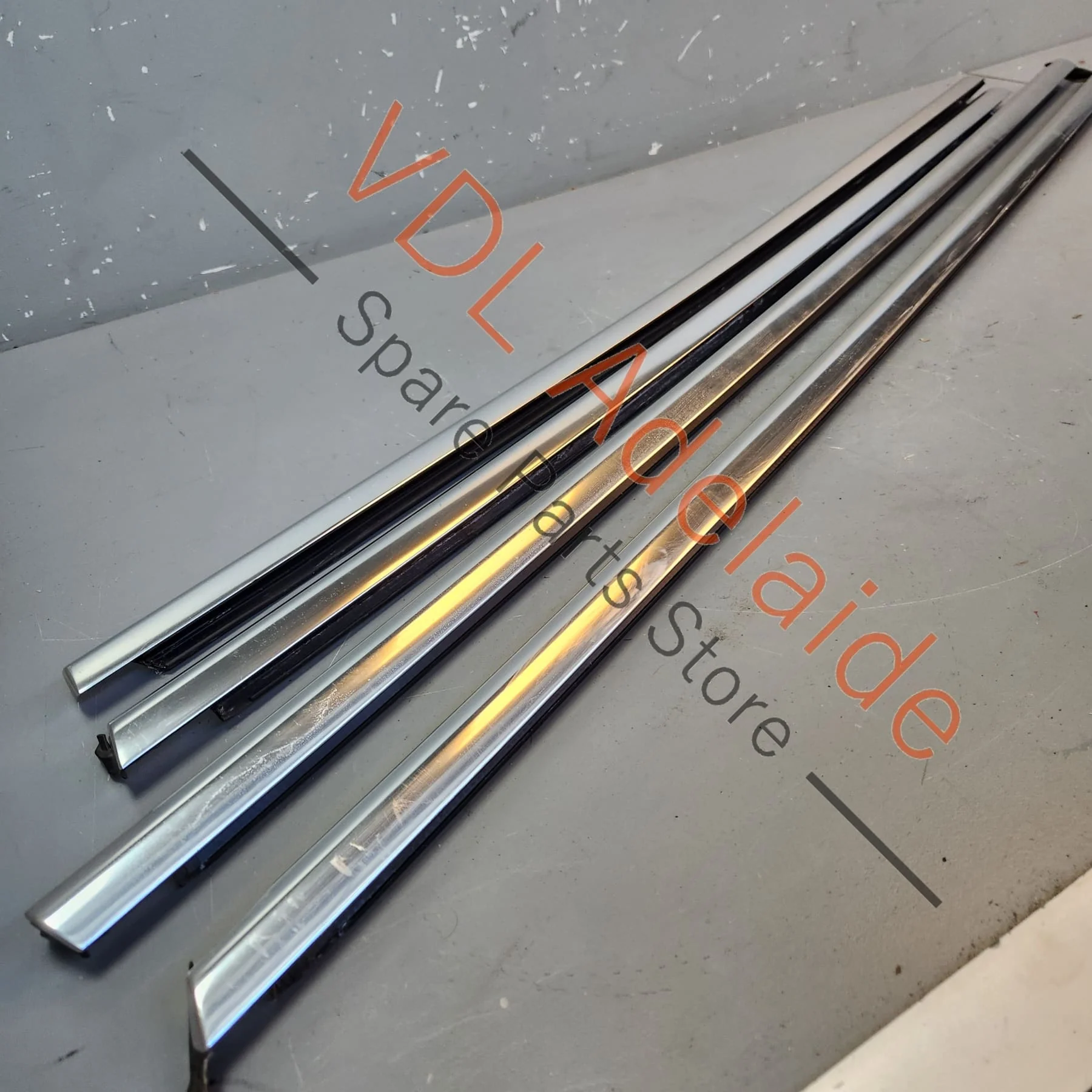 Porsche Cayenne E3 9Y Set of 4 Door Window Chrome Trim Strips 9Y0837475H 9Y0837476H 9Y0839475H 9Y0839476H GV9