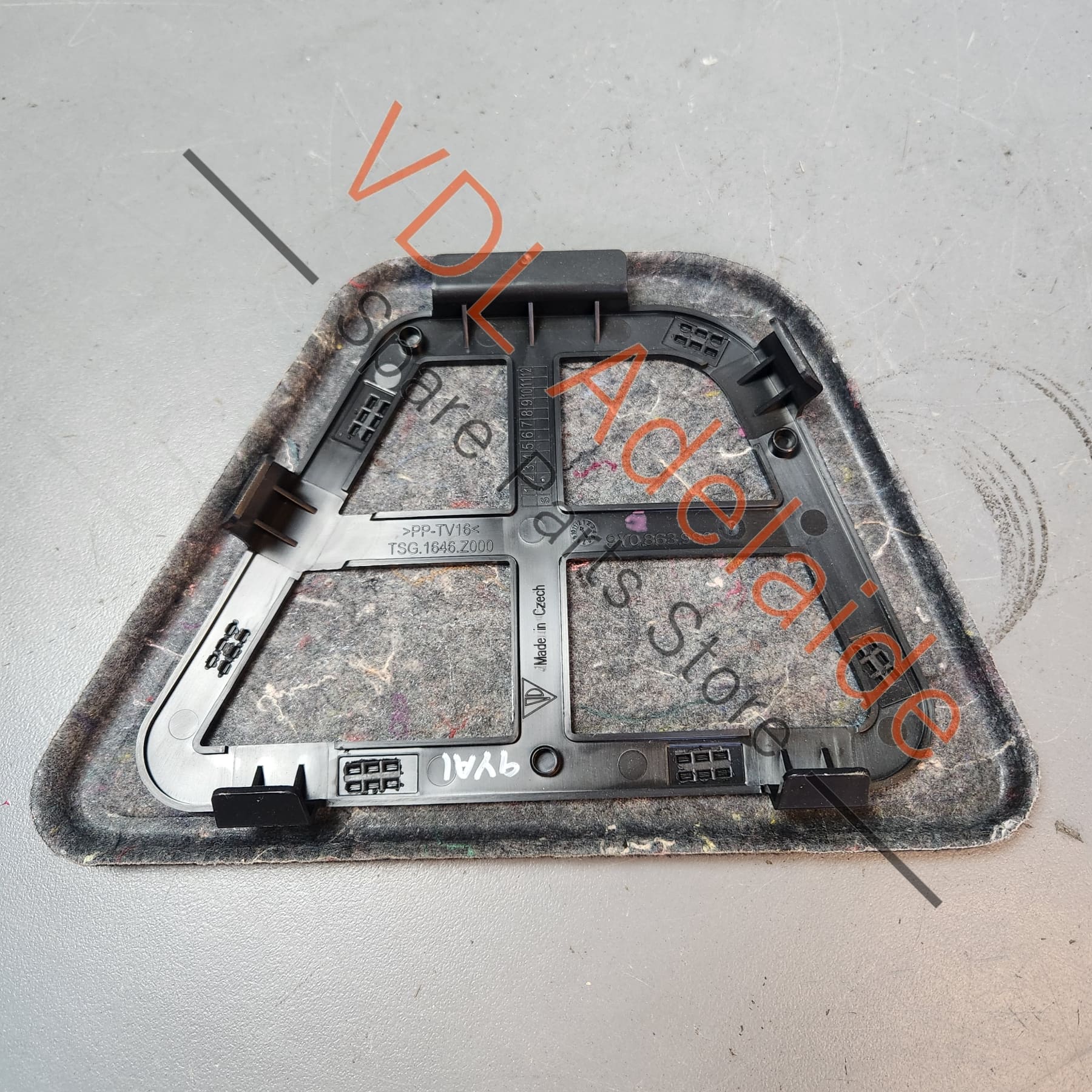 Porsche Cayenne E3 9Y Interior Boot Cargo Trim Flap Panel Left Side 9Y0863989 - Image 6