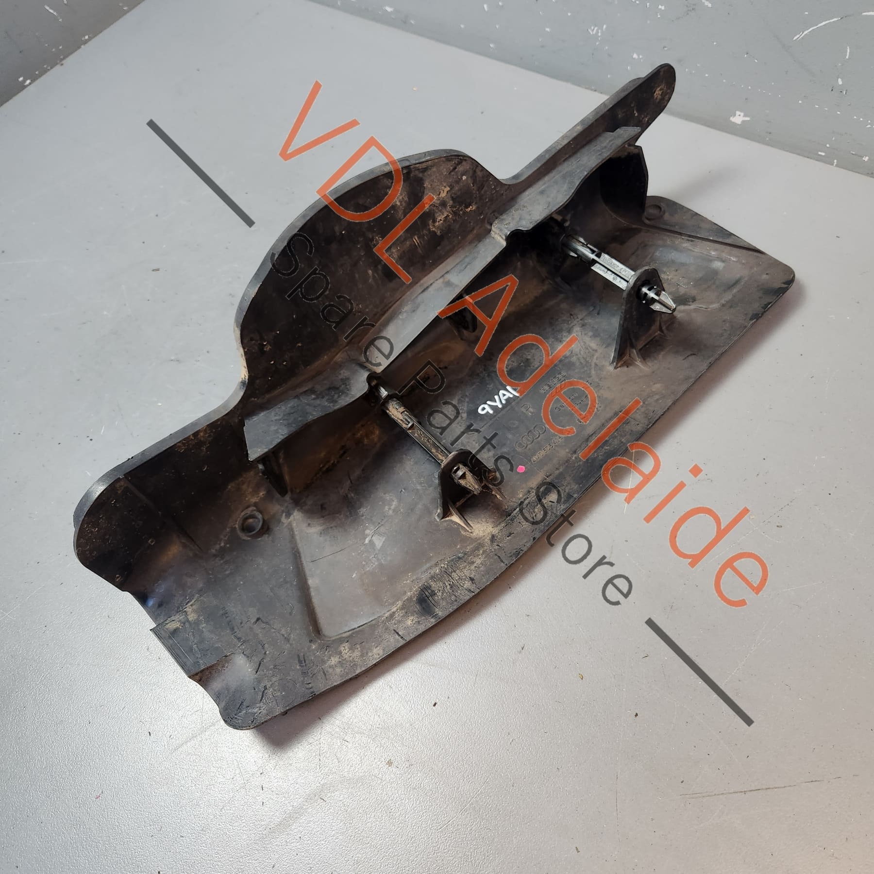 Porsche Cayenne E3 9Y Rear Suspension Plastic Air Guide Shield Right 4M0505416 - Image 2