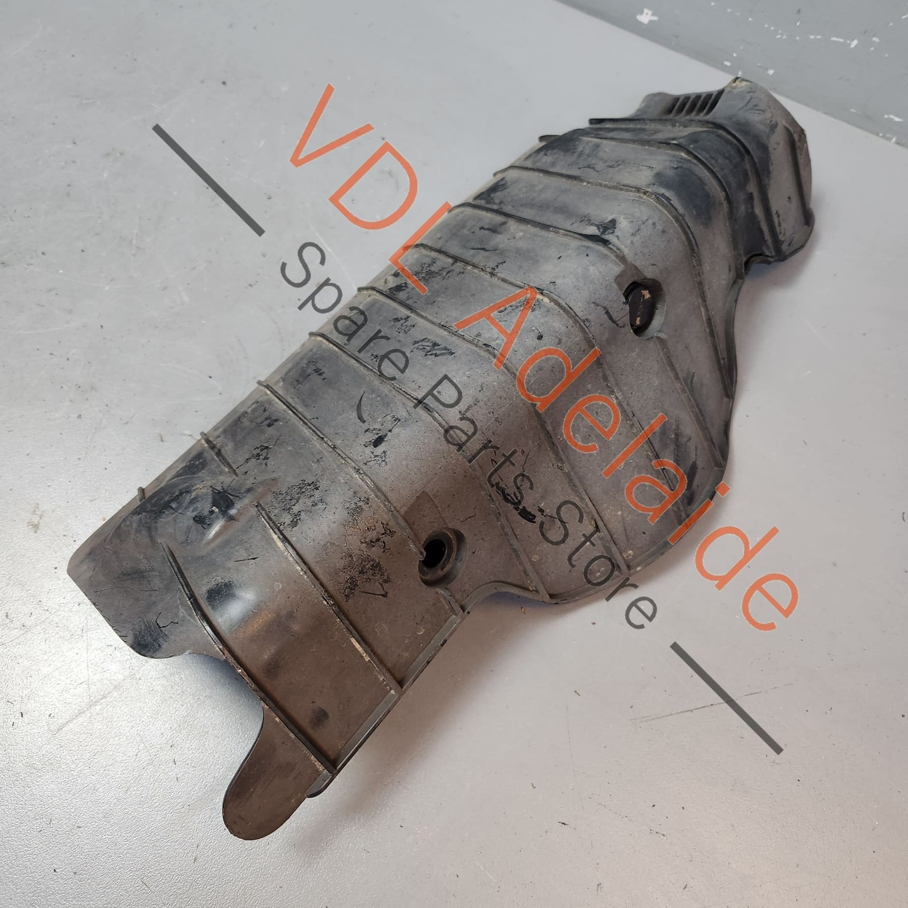 Porsche Cayenne E3 9Y Rear Suspension Plastic Air Guide Shield Left 4M0505415
