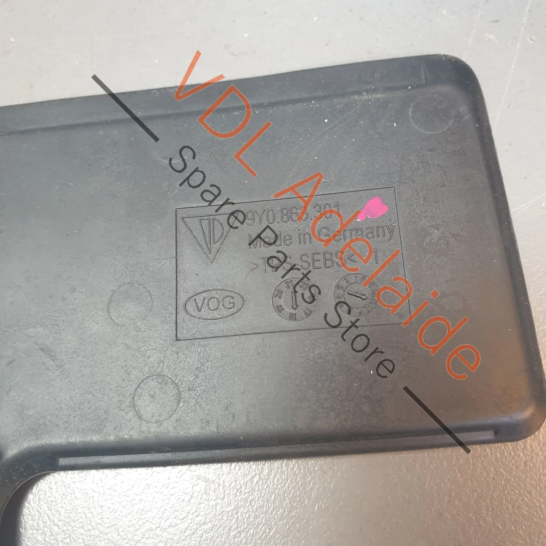 Porsche Cayenne E3 9Y Centre Console Armrest Storage Compartment Trim & Rubber Mat 9Y0863383H 9Y0863301 - Image 10