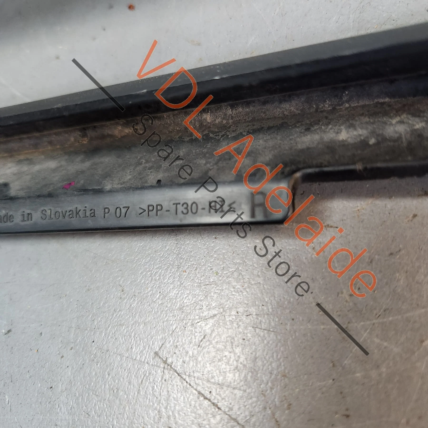 Porsche Cayenne E3 9Y Front Bumper Right Lower Grille Trim 9Y0807676 OK1 - Image 8