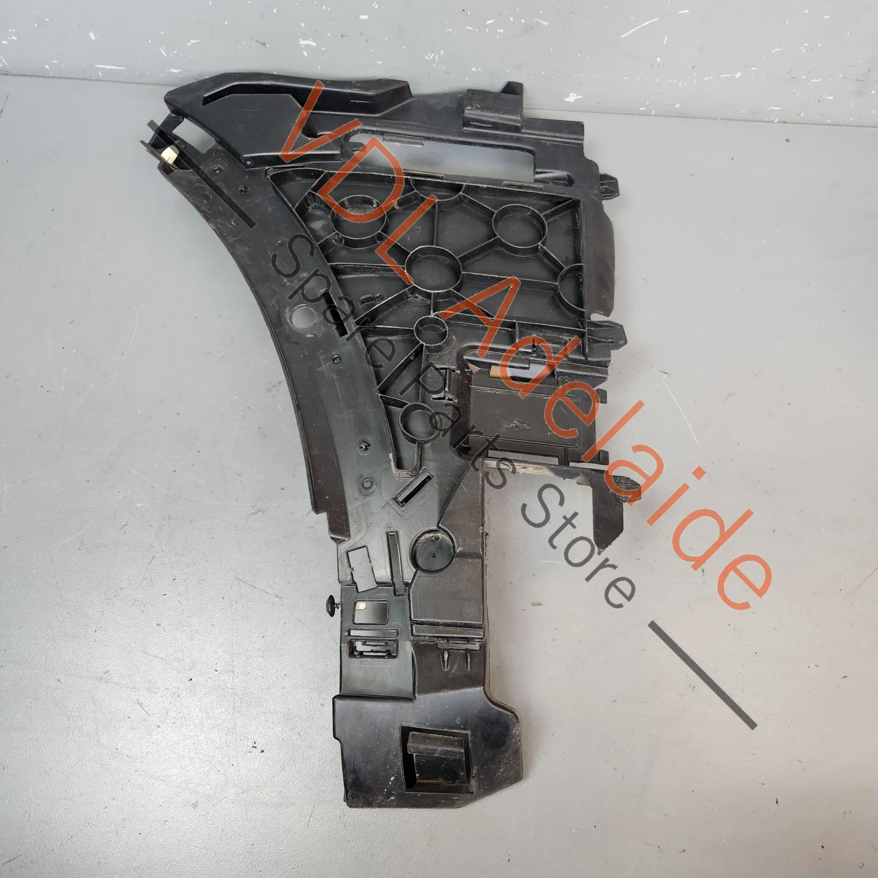 Porsche Cayenne E3 9Y Front Bumper Right Side Mounting Bracket Guide 9Y0807178C - Image 6