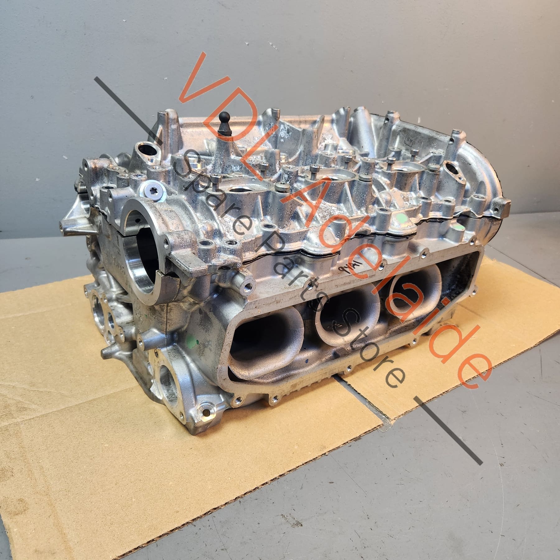 Porsche 324kw DCAB DCA Engine Cylinder Head Cyl 4-6 Left Complete With Camshafts and Valves - Image 2