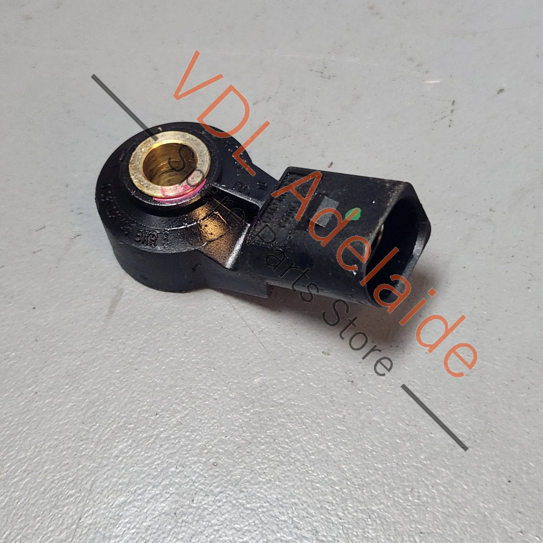Genuine Porsche Audi Volkswagen BOSCH Ignition Knock (Detonation) Sensor 030905377C